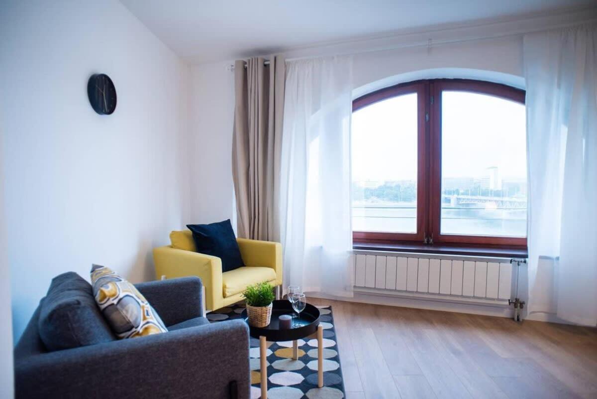 Two-storey riverside panorama apartment