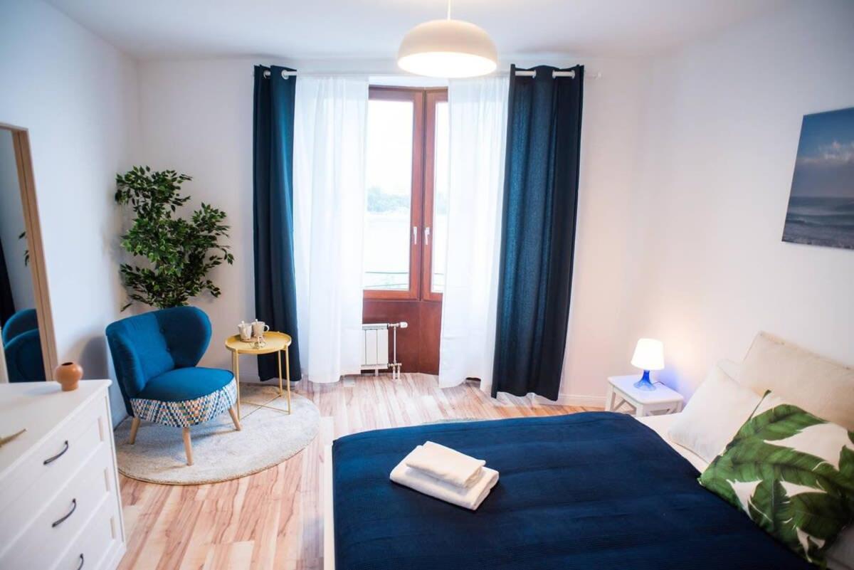 Two-storey riverside panorama apartment