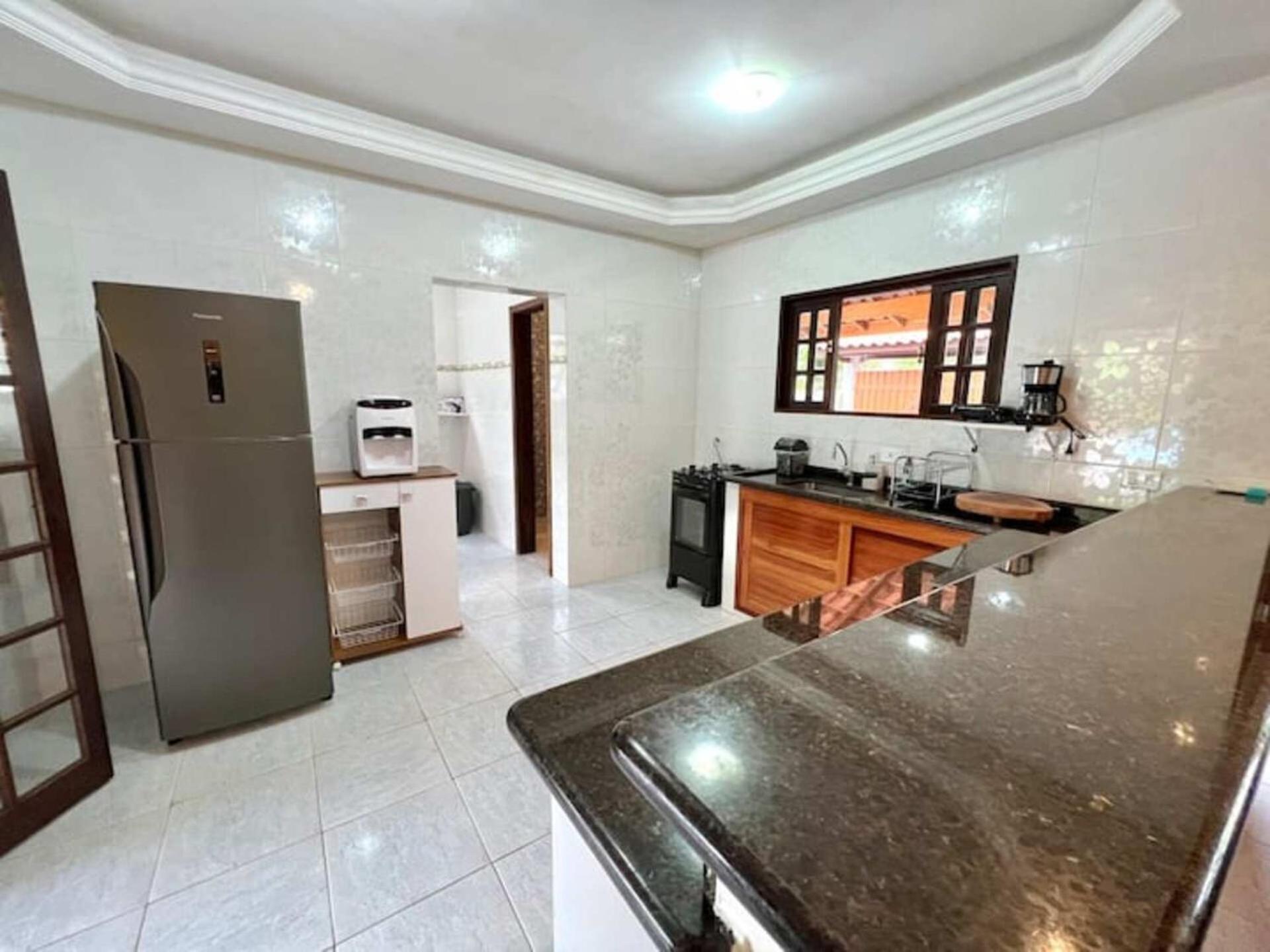 Oportunidade! Casa com piscina, 300m da praia!!
