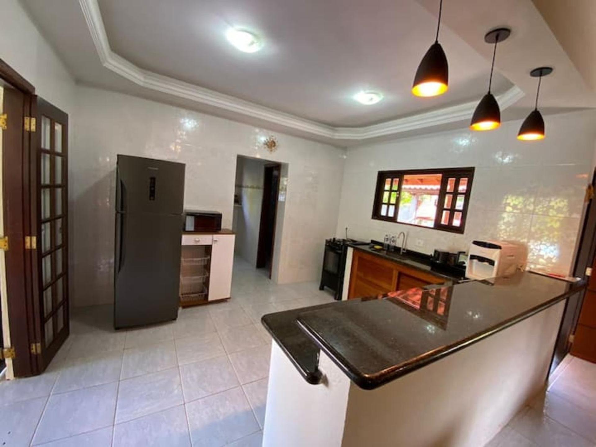 Oportunidade! Casa com piscina, 300m da praia!!