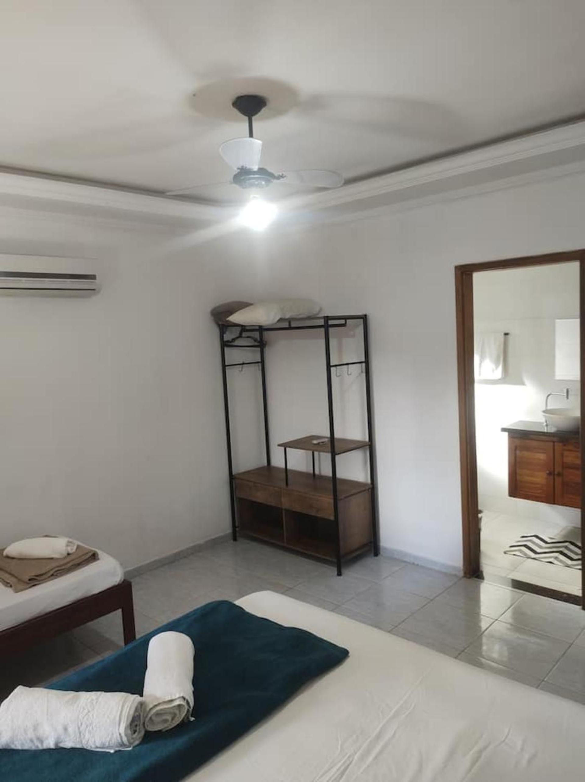 Oportunidade! Casa com piscina, 300m da praia!!