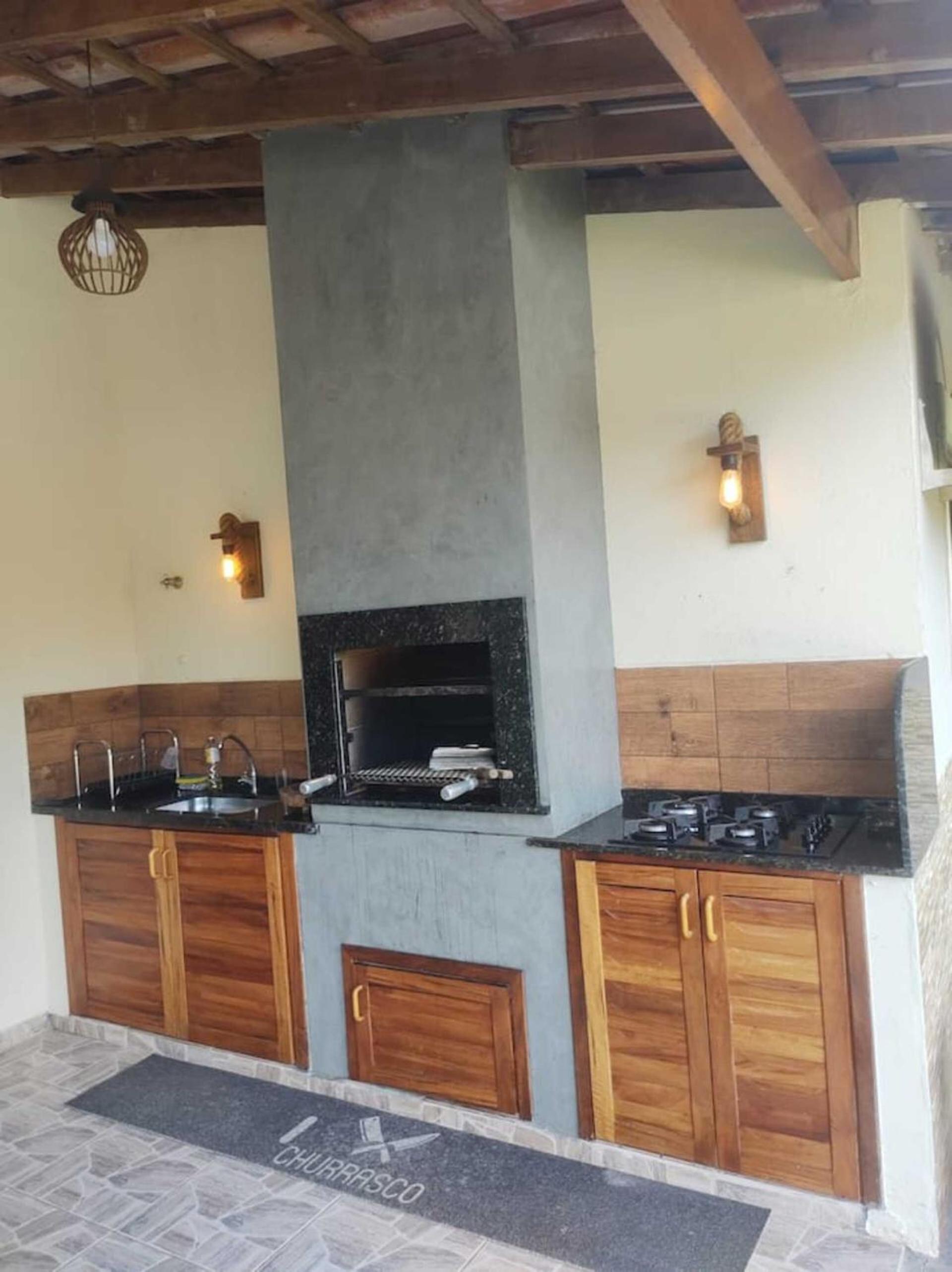 Oportunidade! Casa com piscina, 300m da praia!!