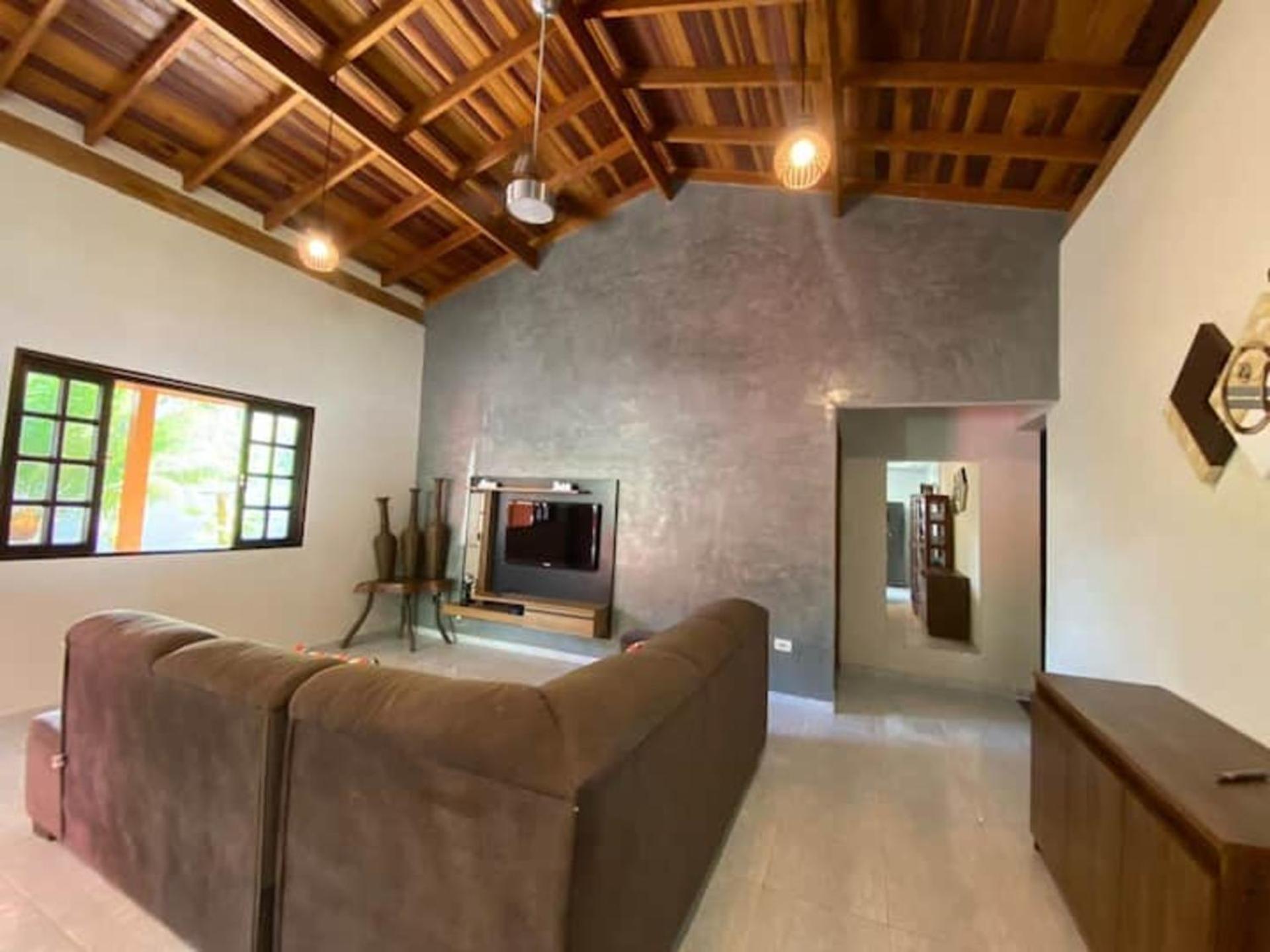 Oportunidade! Casa com piscina, 300m da praia!!