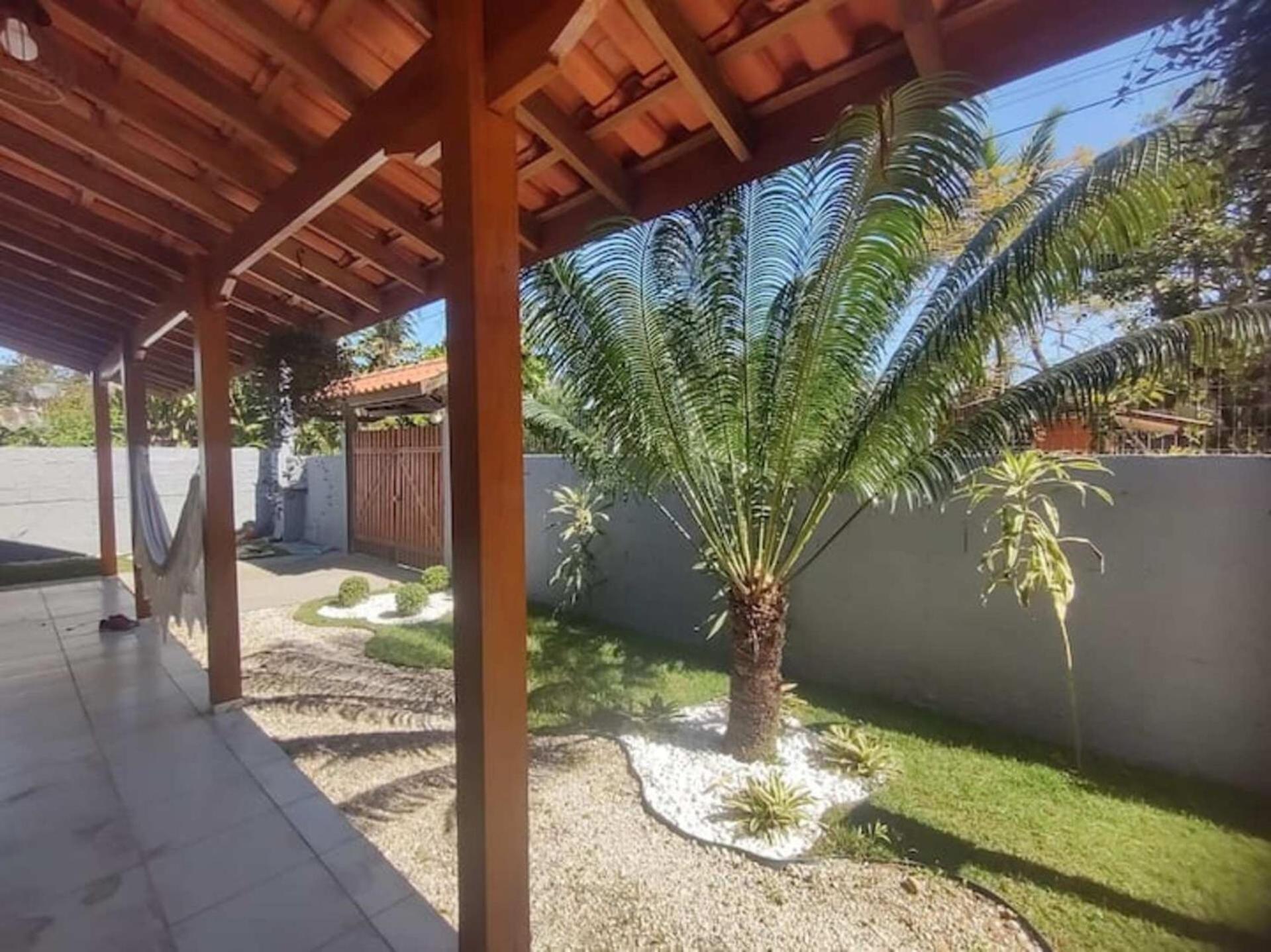 Oportunidade! Casa com piscina, 300m da praia!!