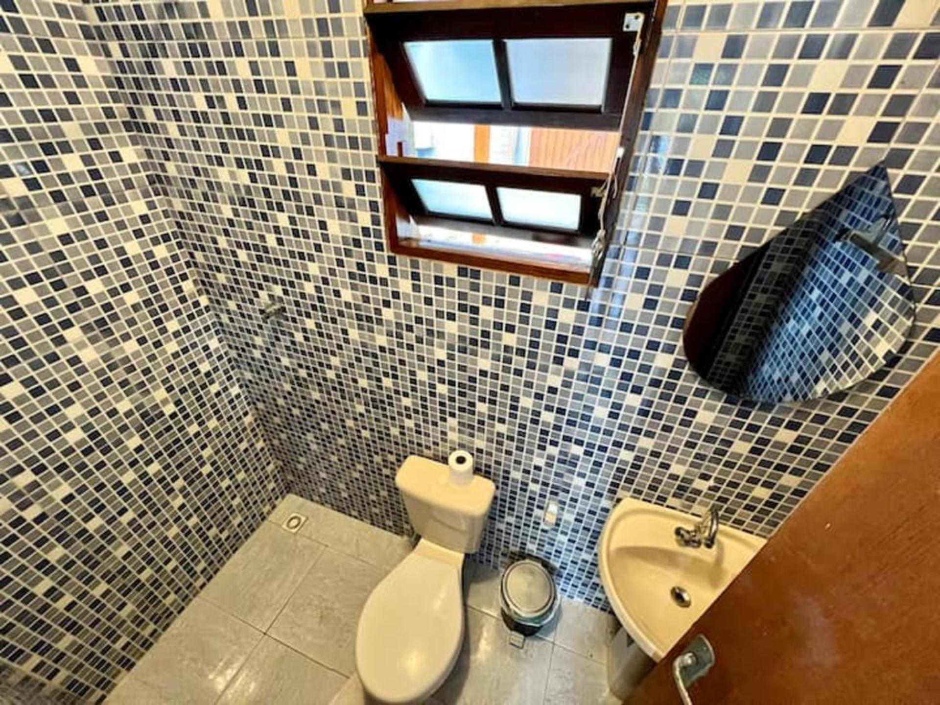 Oportunidade! Casa com piscina, 300m da praia!!