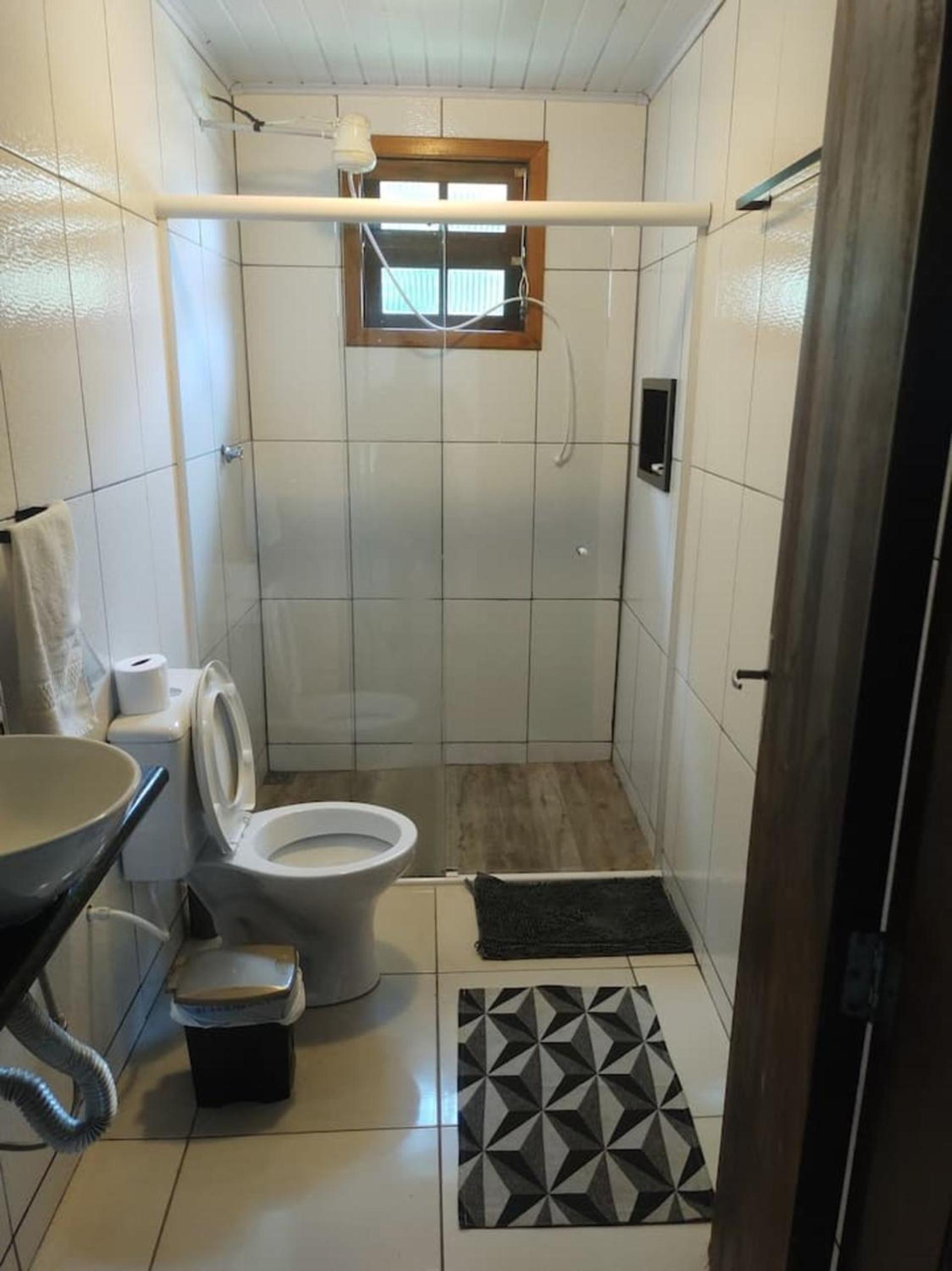 Oportunidade! Casa com piscina, 300m da praia!!