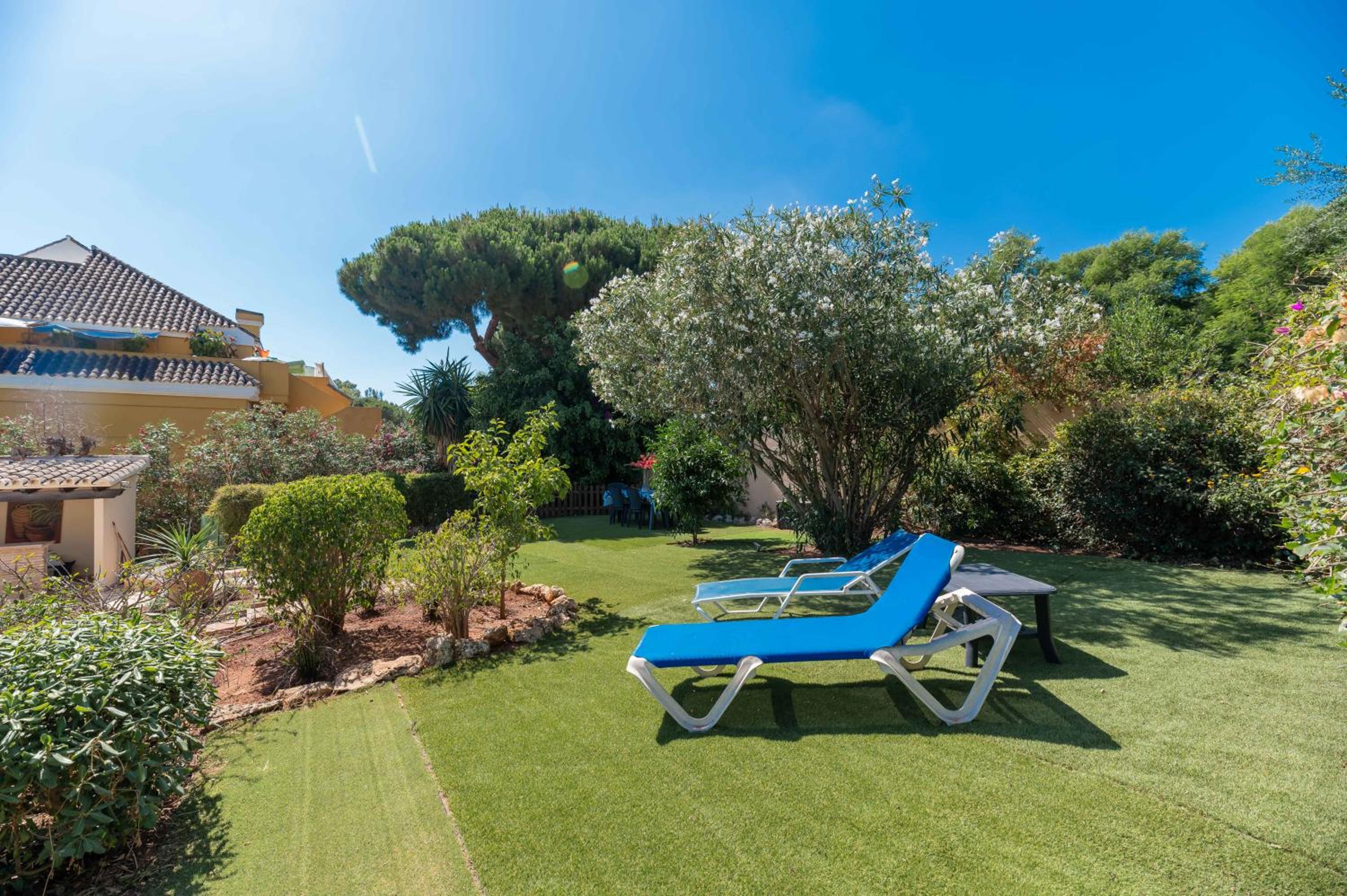 NEW beachside Villa with private pool