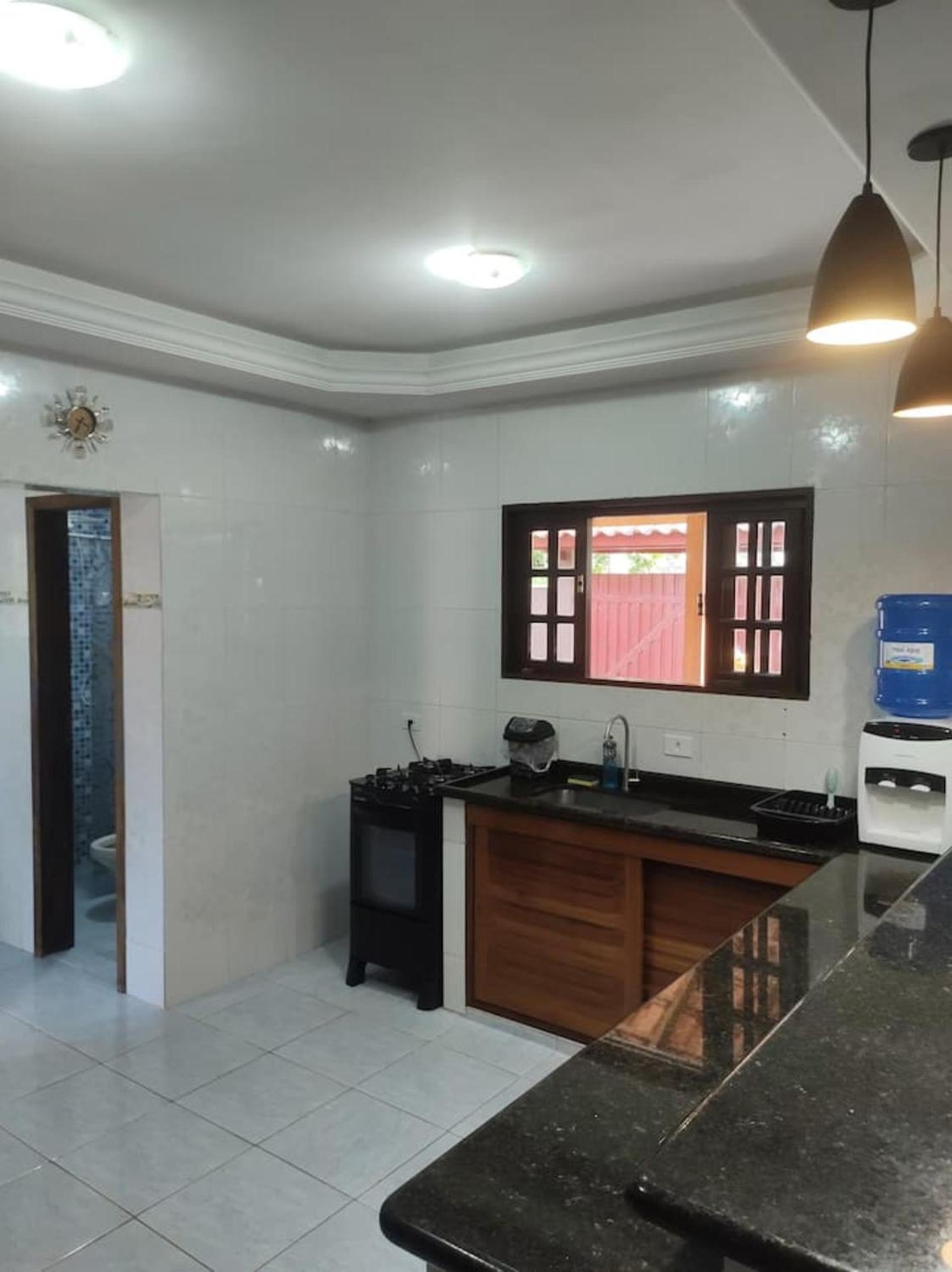 Oportunidade! Casa com piscina, 300m da praia!!