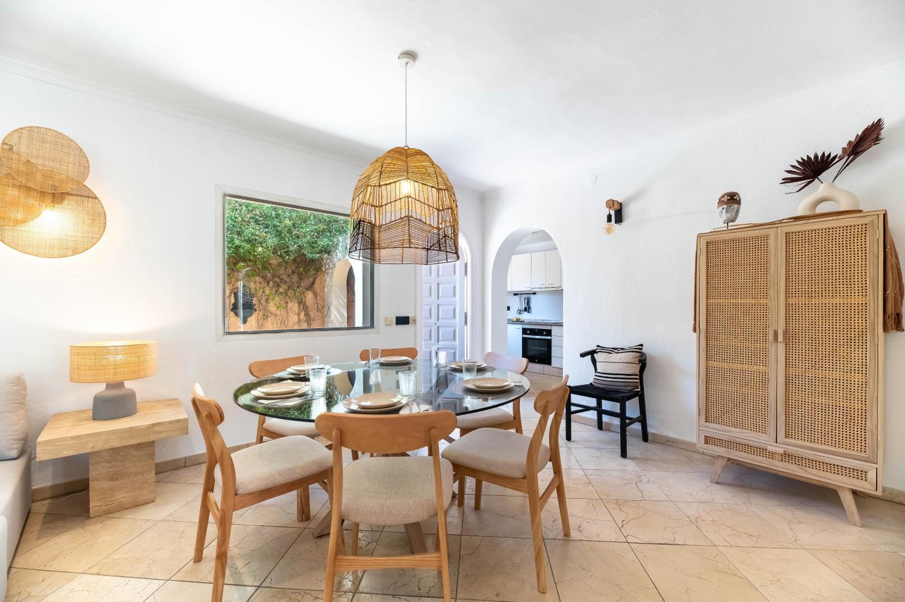 NEW beachside Villa with private pool