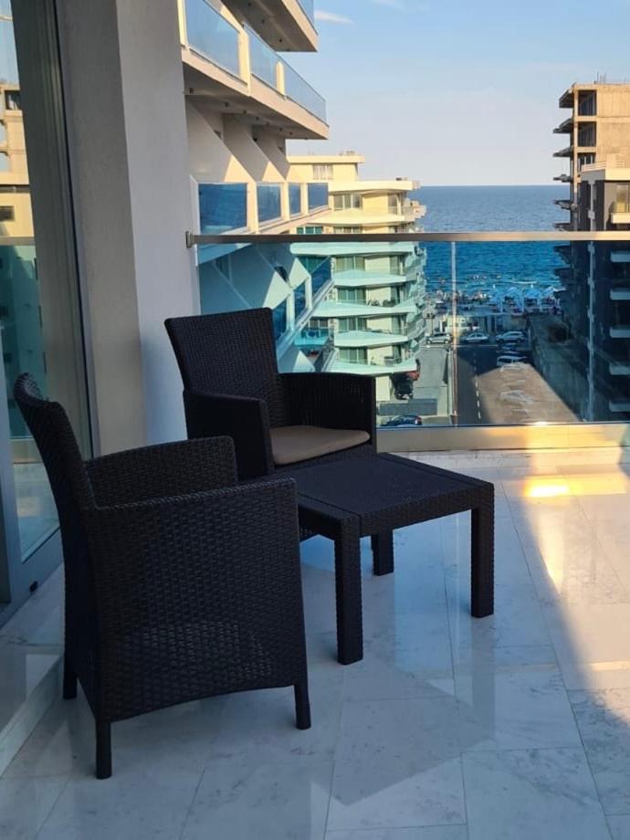 Apartament cu vedere la mare wave6 view 2