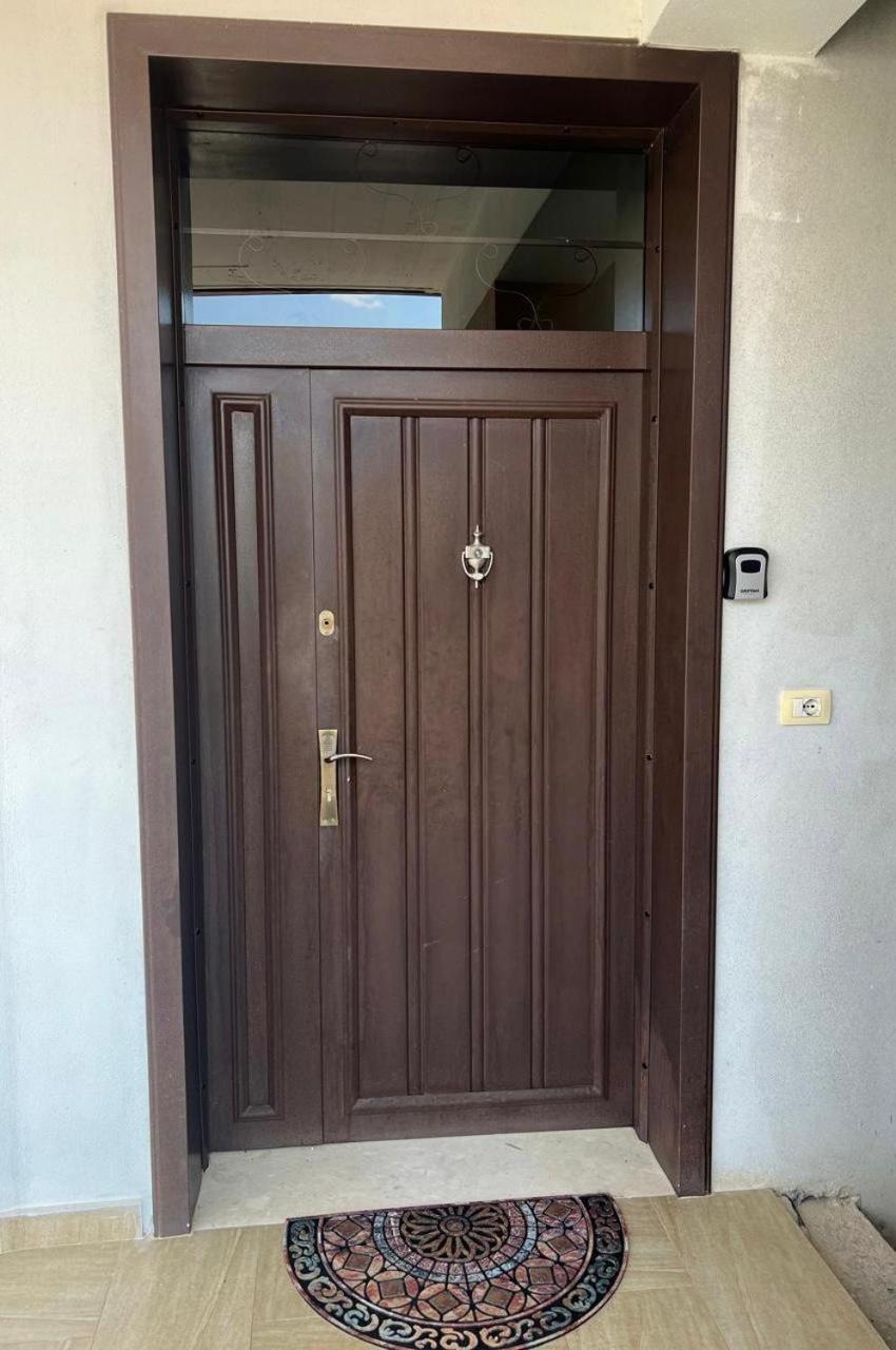 Papajani Apartment