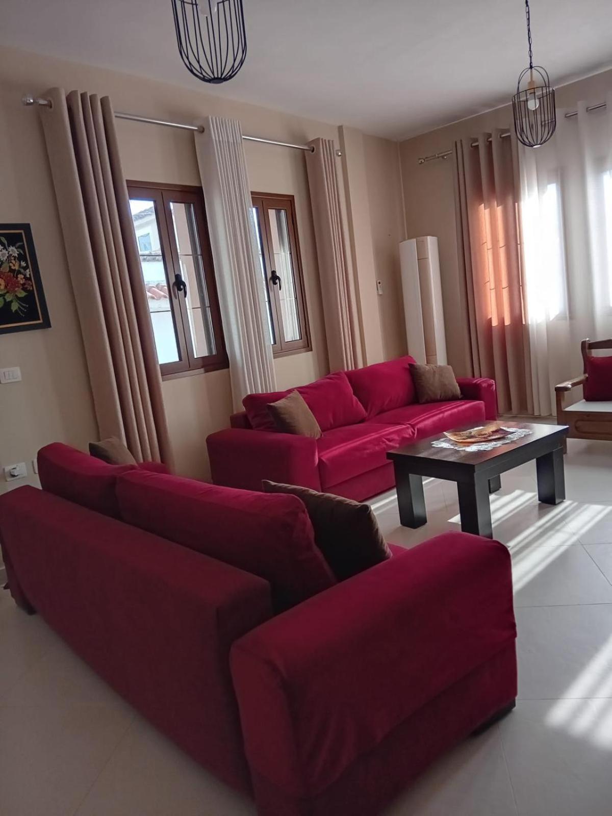Papajani Apartment