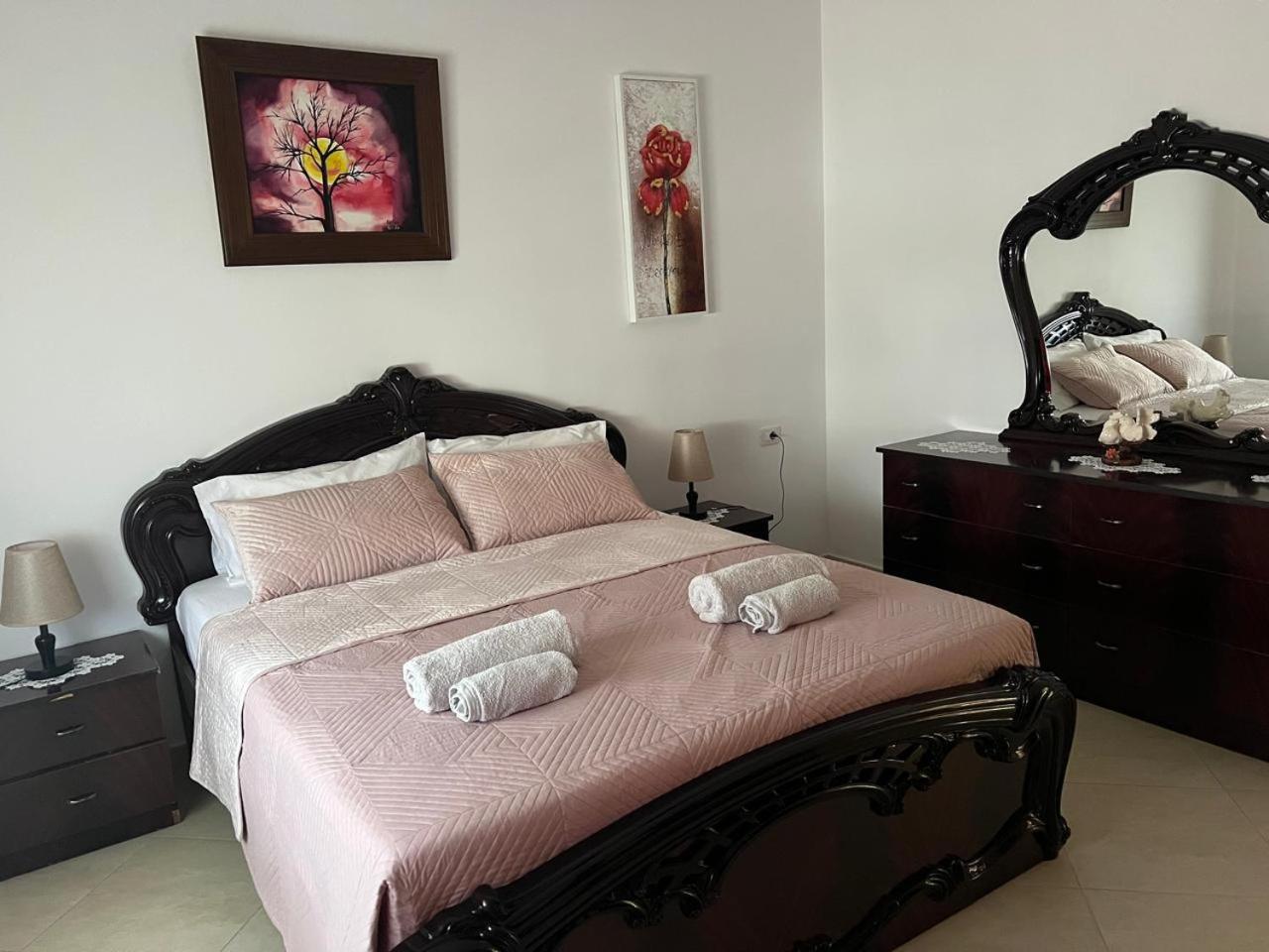 Papajani Apartment