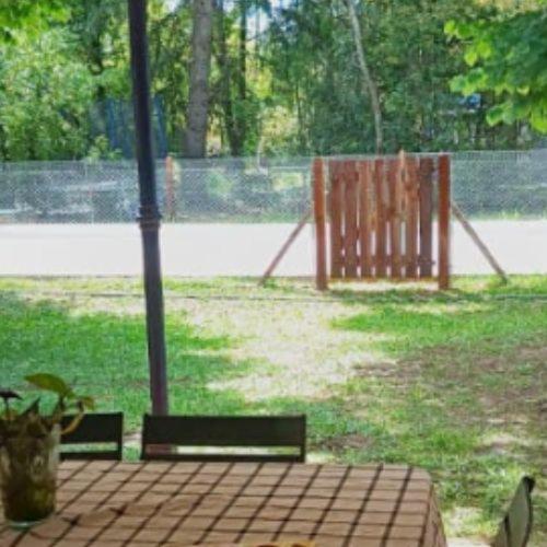 Casa con pileta a pasos de todo