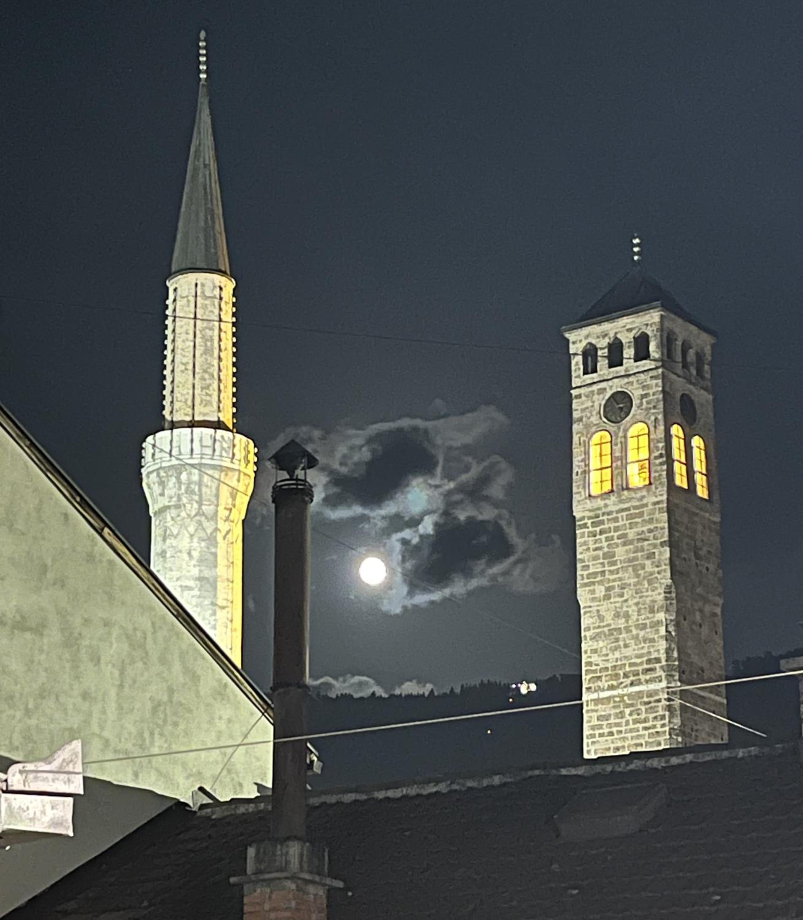 Sarajevo Luxury Apartment - 50 m from Old Sarajevo Clock Tower