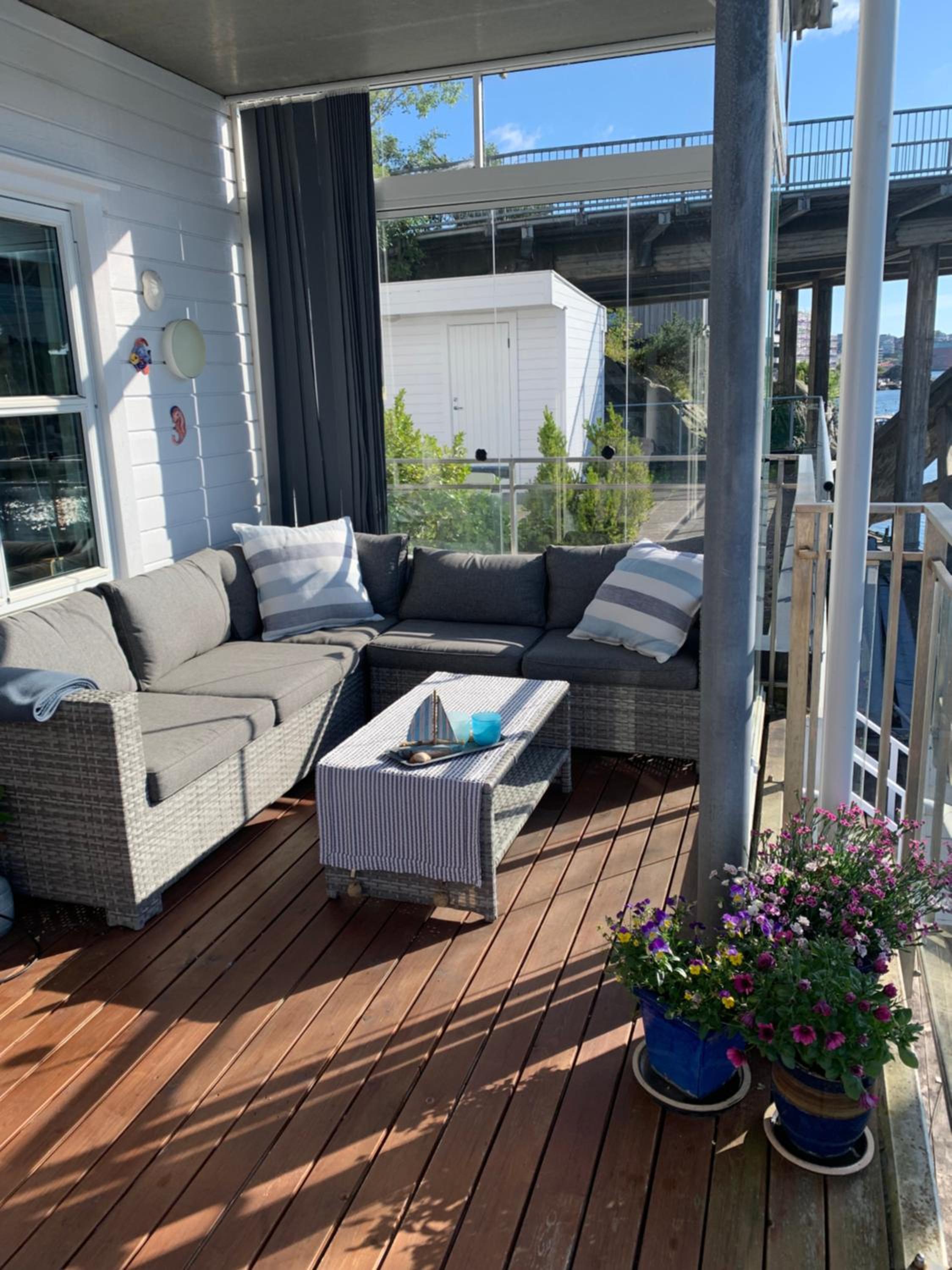 Apartment with seaview