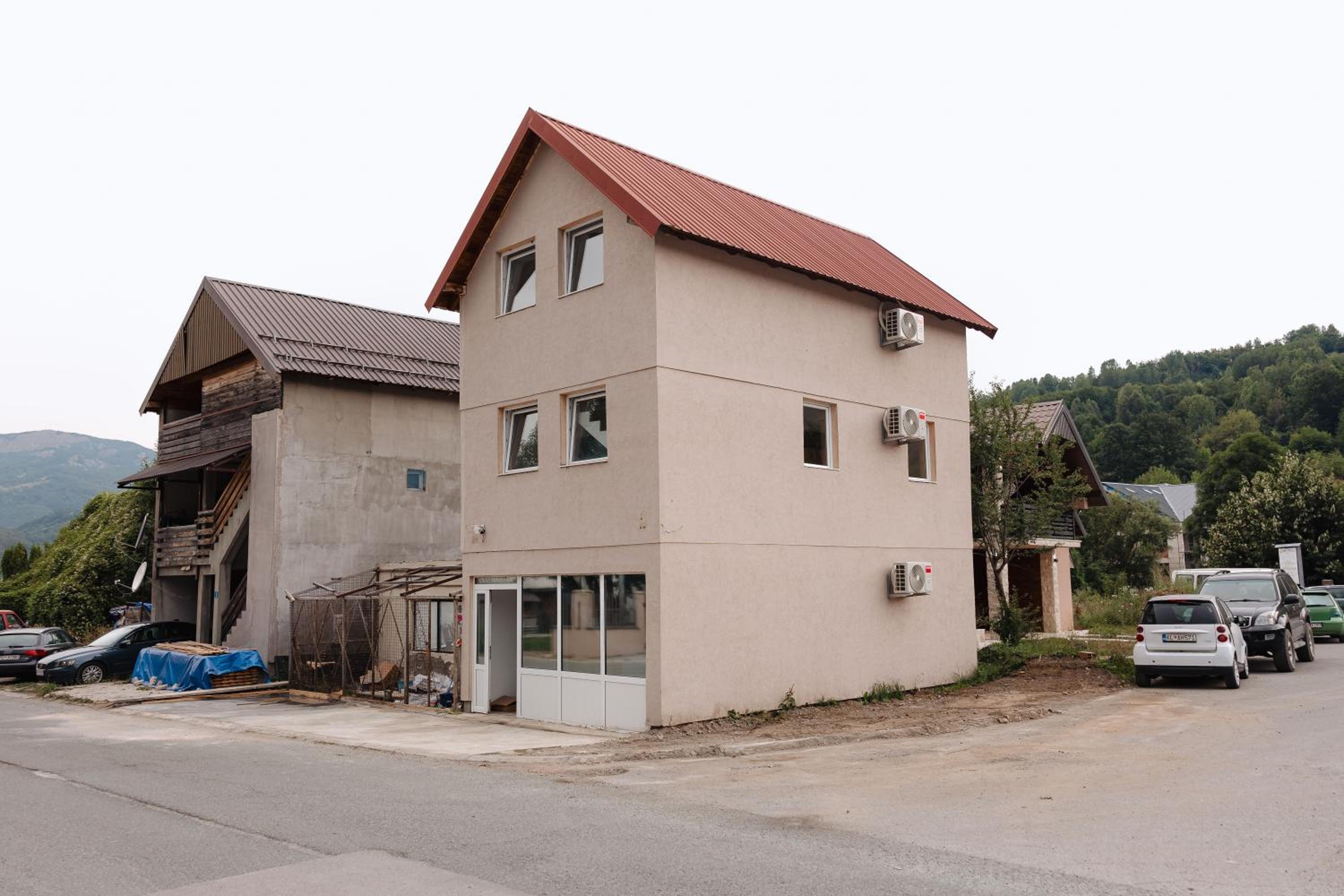 Tara Apartments