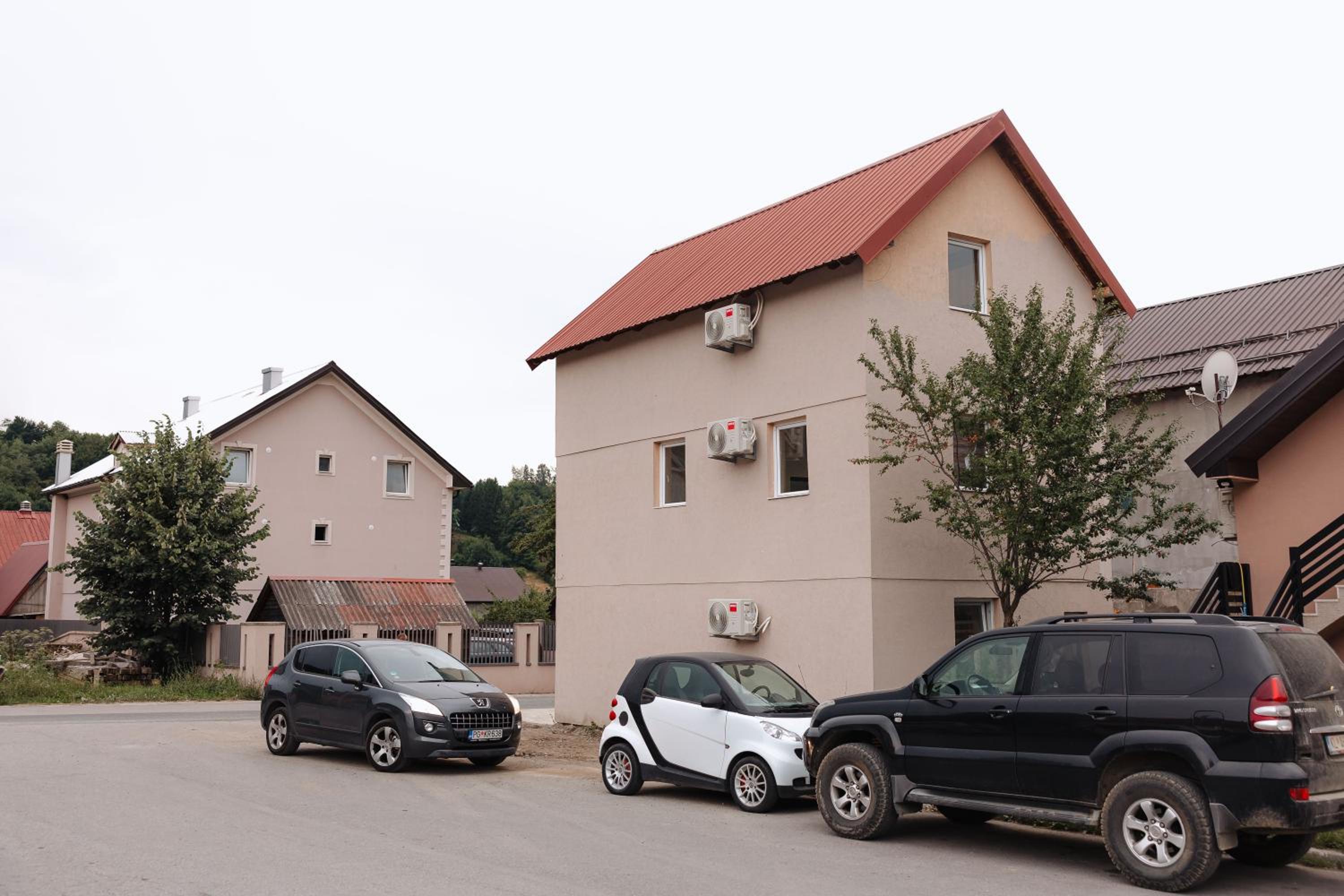 Tara Apartments