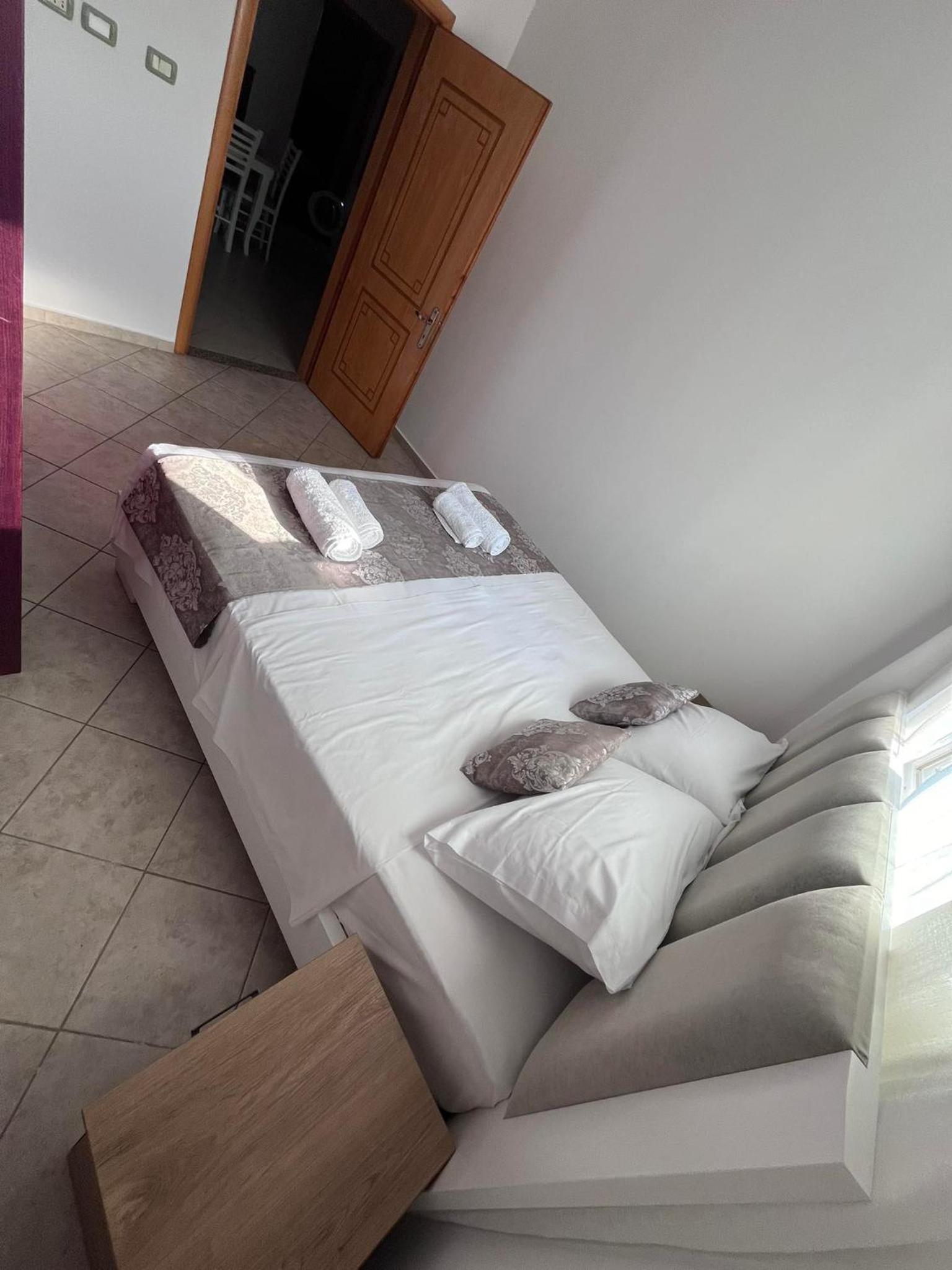 Electra Suites & Apartments