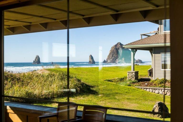 The Ocean Lodge