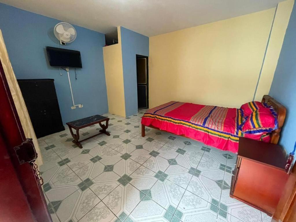 Hostal Everest