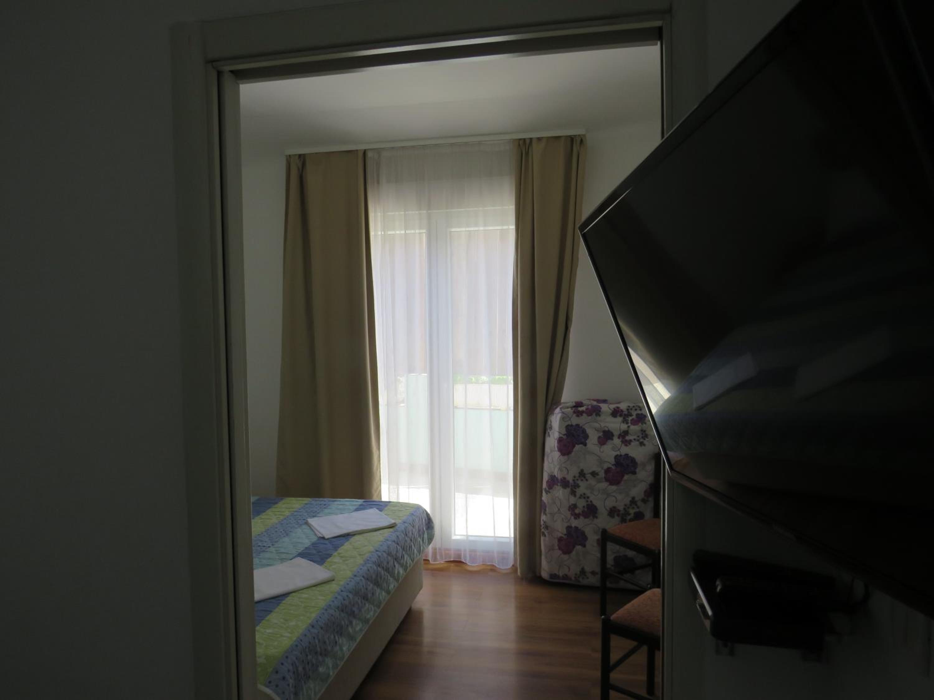 Photo 27