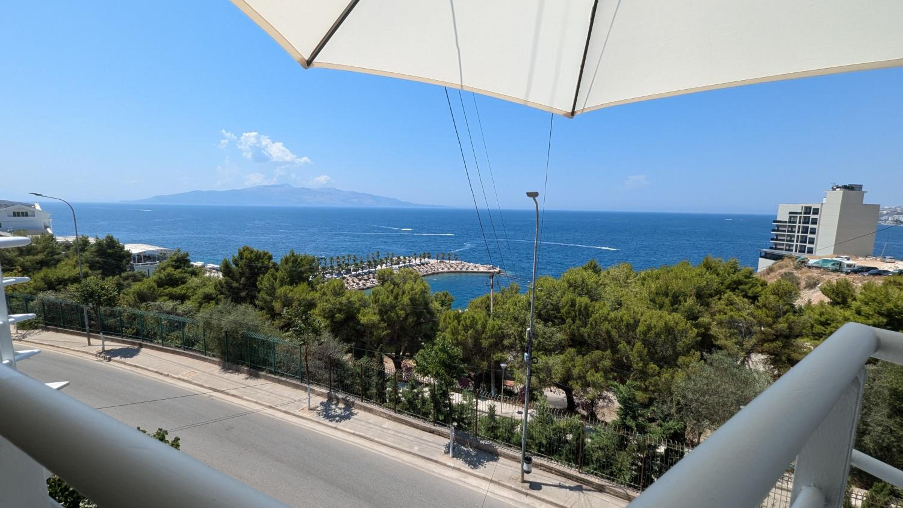 Big Lux Sunset Apartment - incl Parking