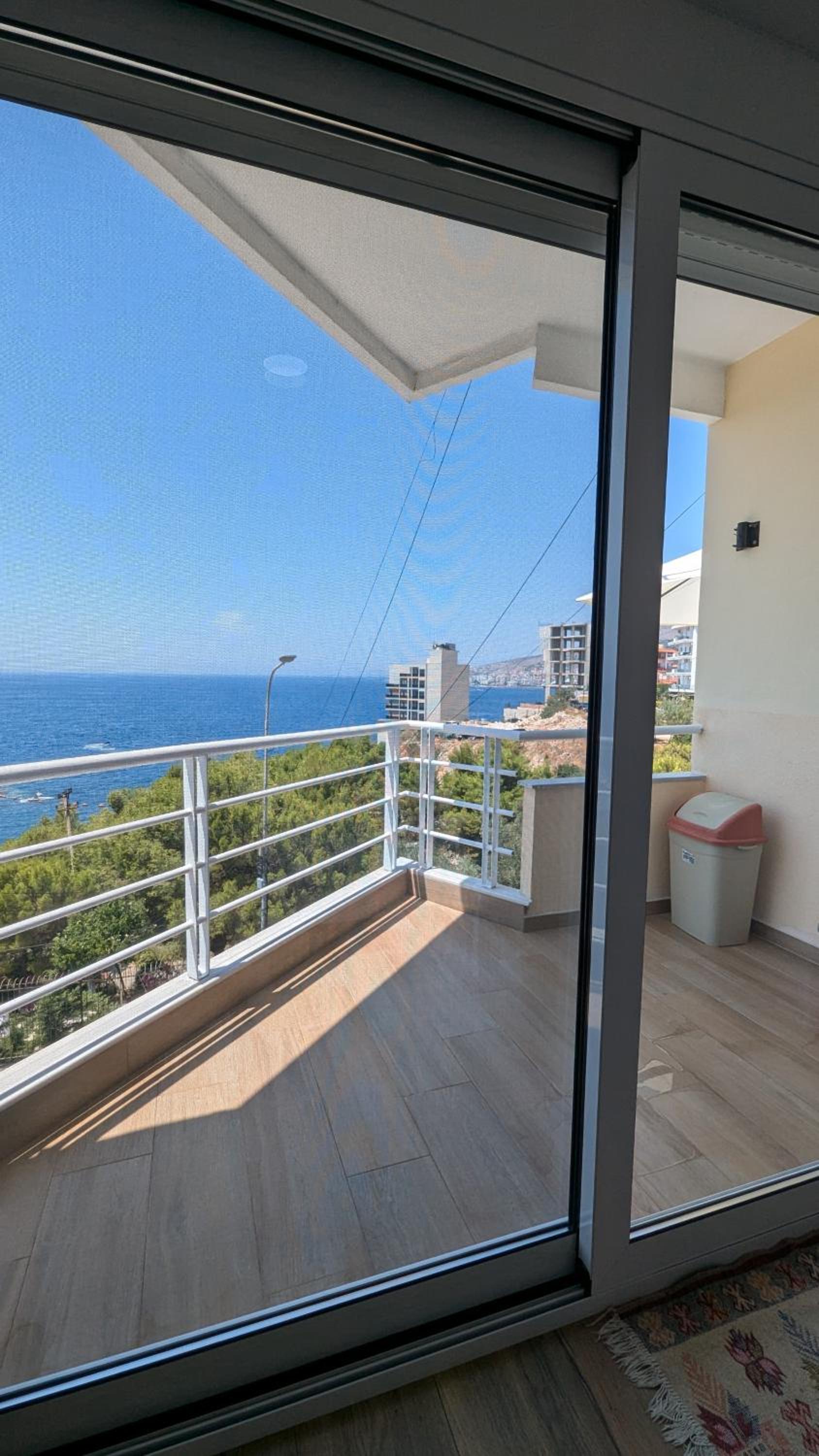 Big Lux Sunset Apartment - incl Parking
