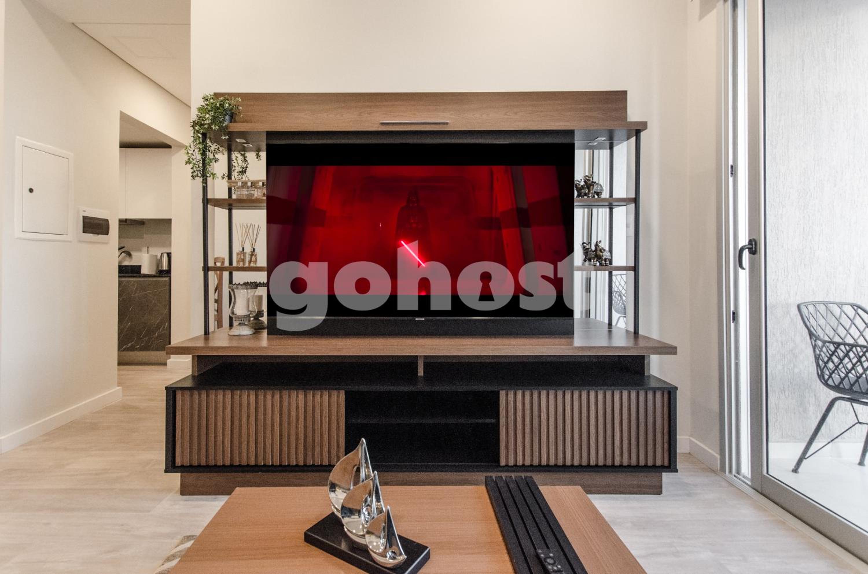 Brand new apartment in an unbeatable area view 3