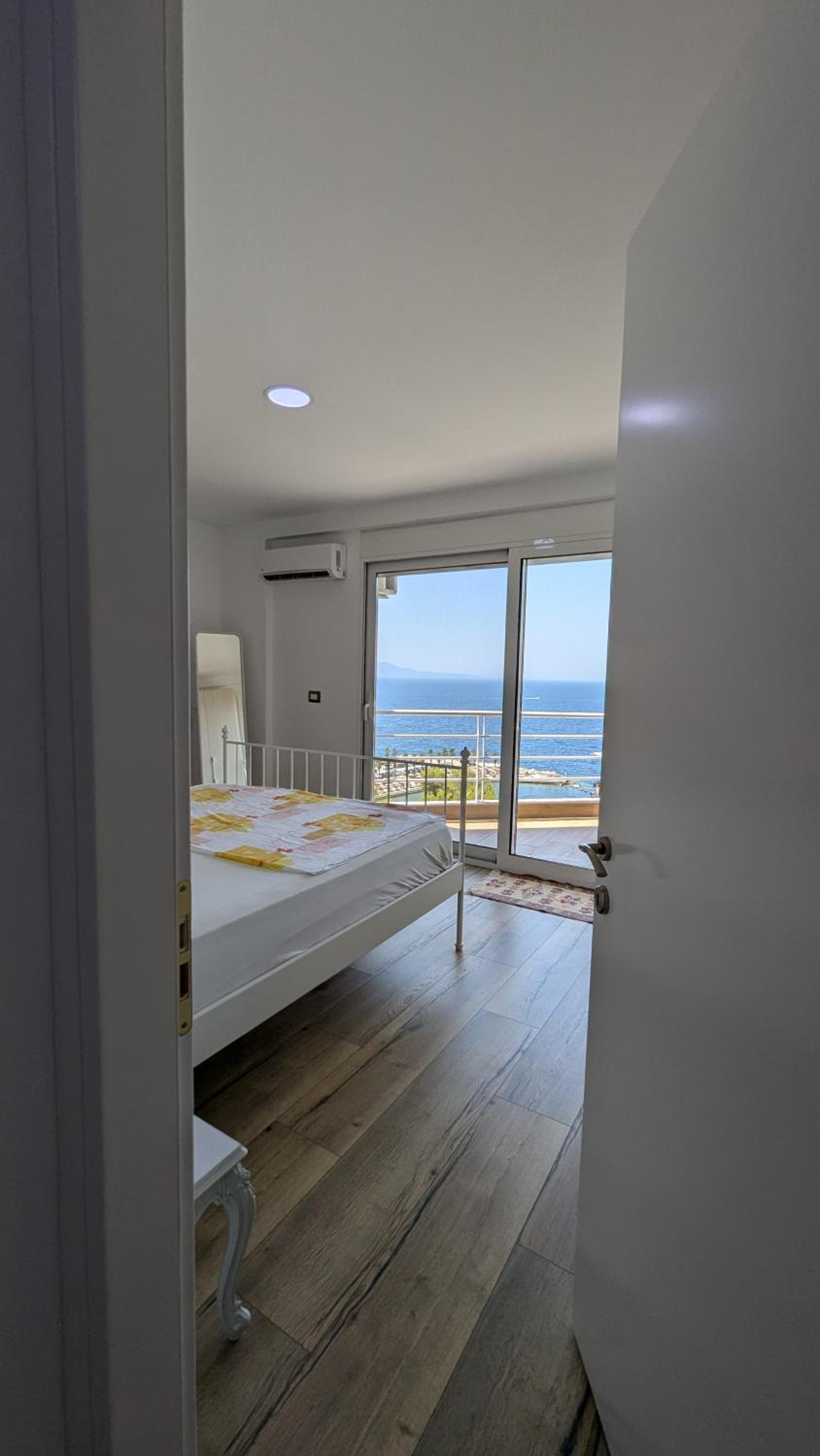 Big Lux Sunset Apartment - incl Parking