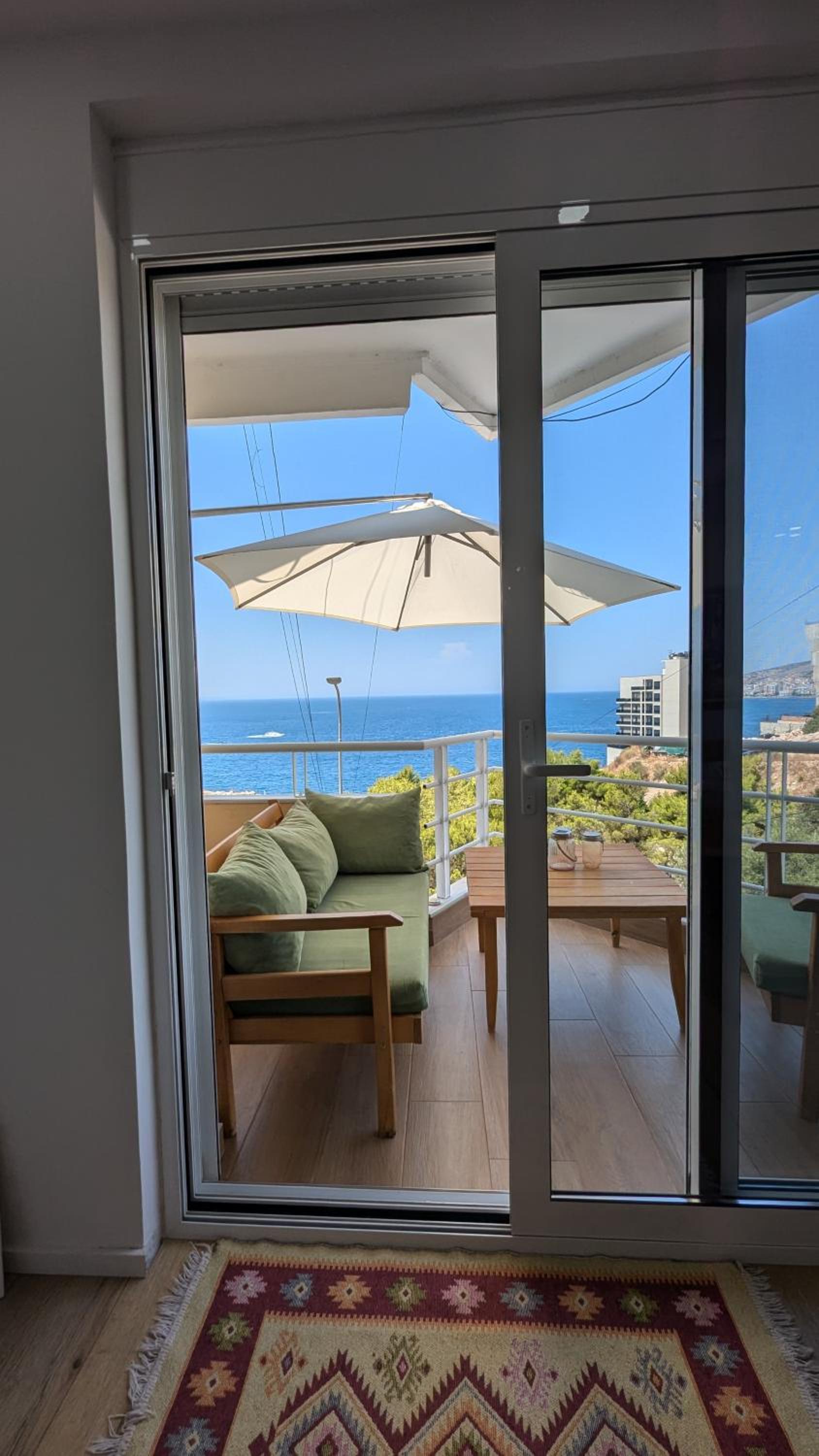 Big Lux Sunset Apartment - incl Parking