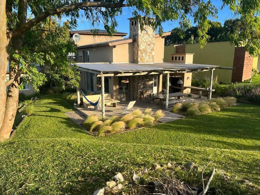Casa en Costa Esmeralda - Barrio Golf 2