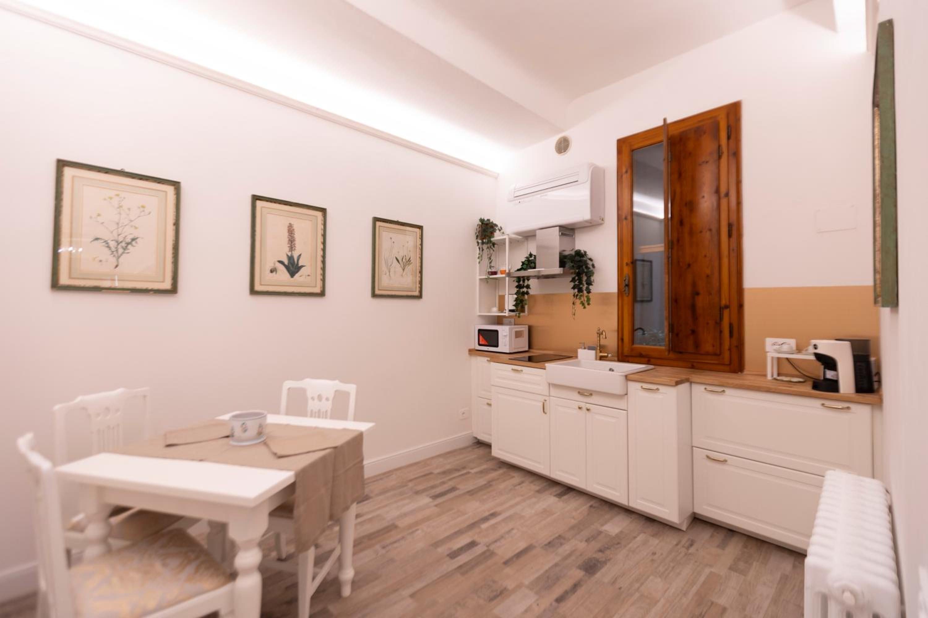 LC41 Suites