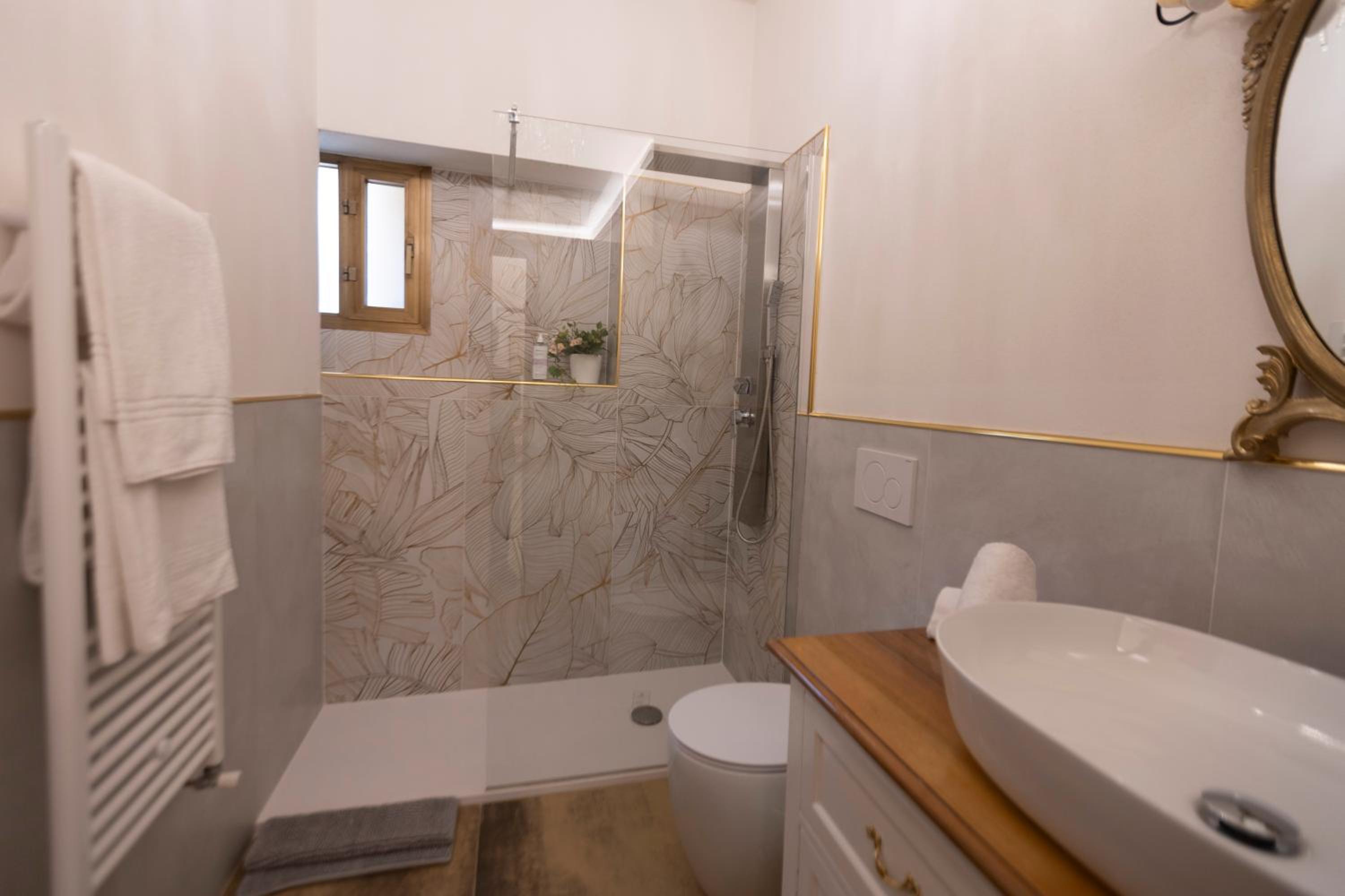 LC41 Suites
