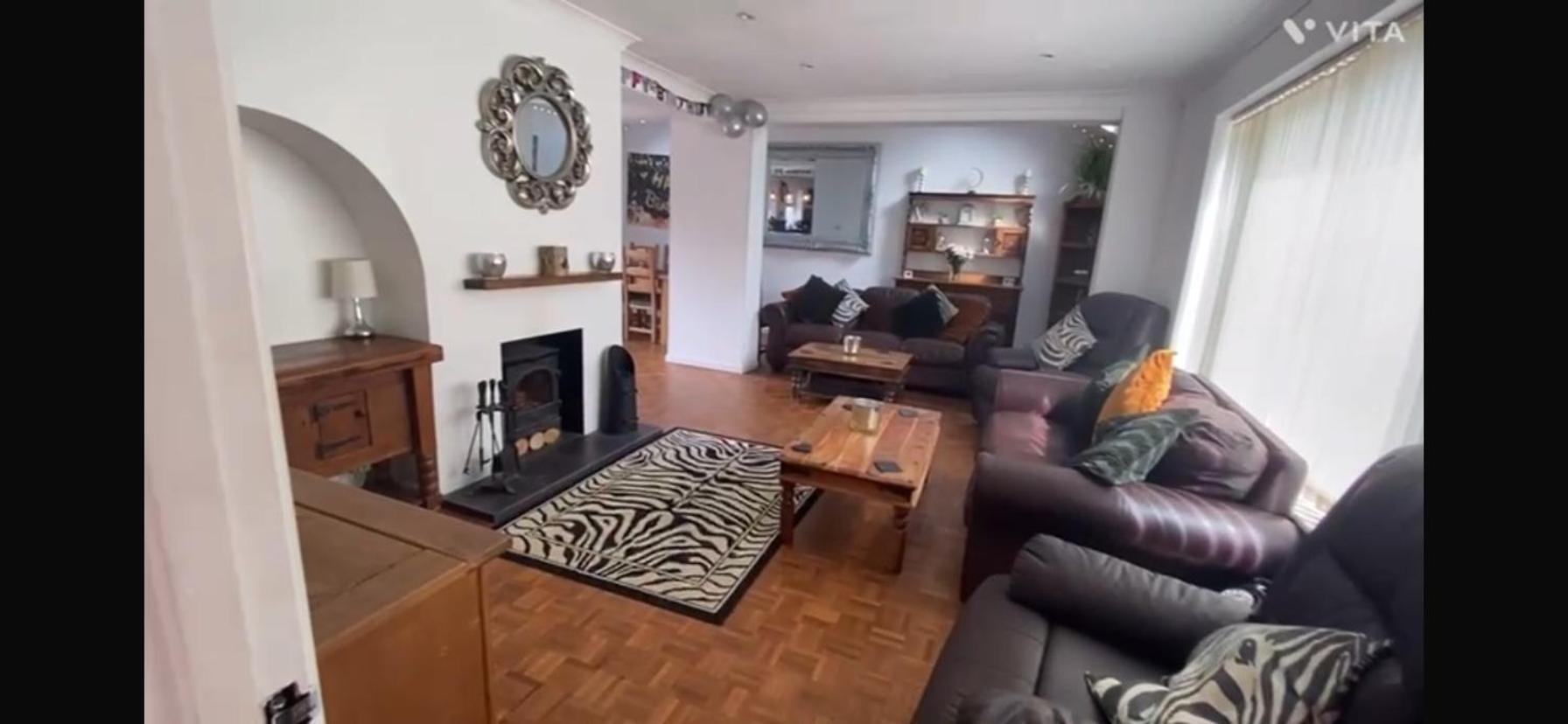 Detached 5 bed House Middleton on Sea view 2