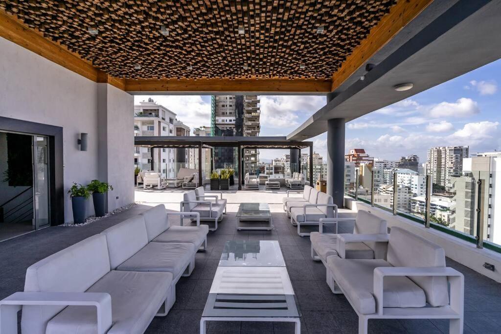 Dream Rooftop Downtown View