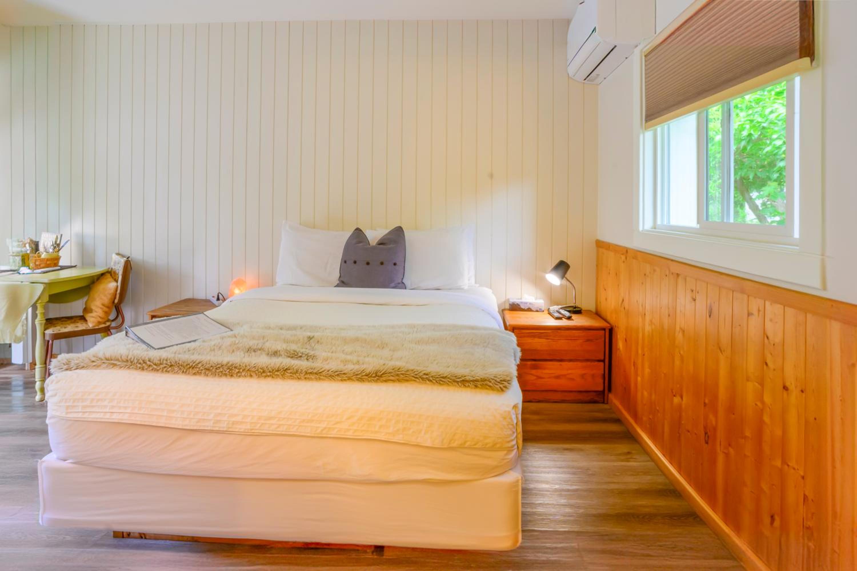 Barefoot Villas and Retreat