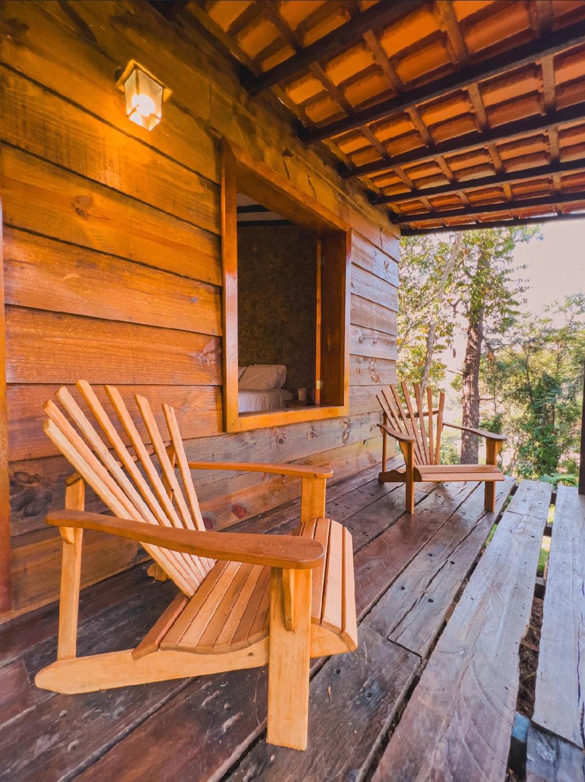 CABANAS na ROCHA IPÊ AMARELO