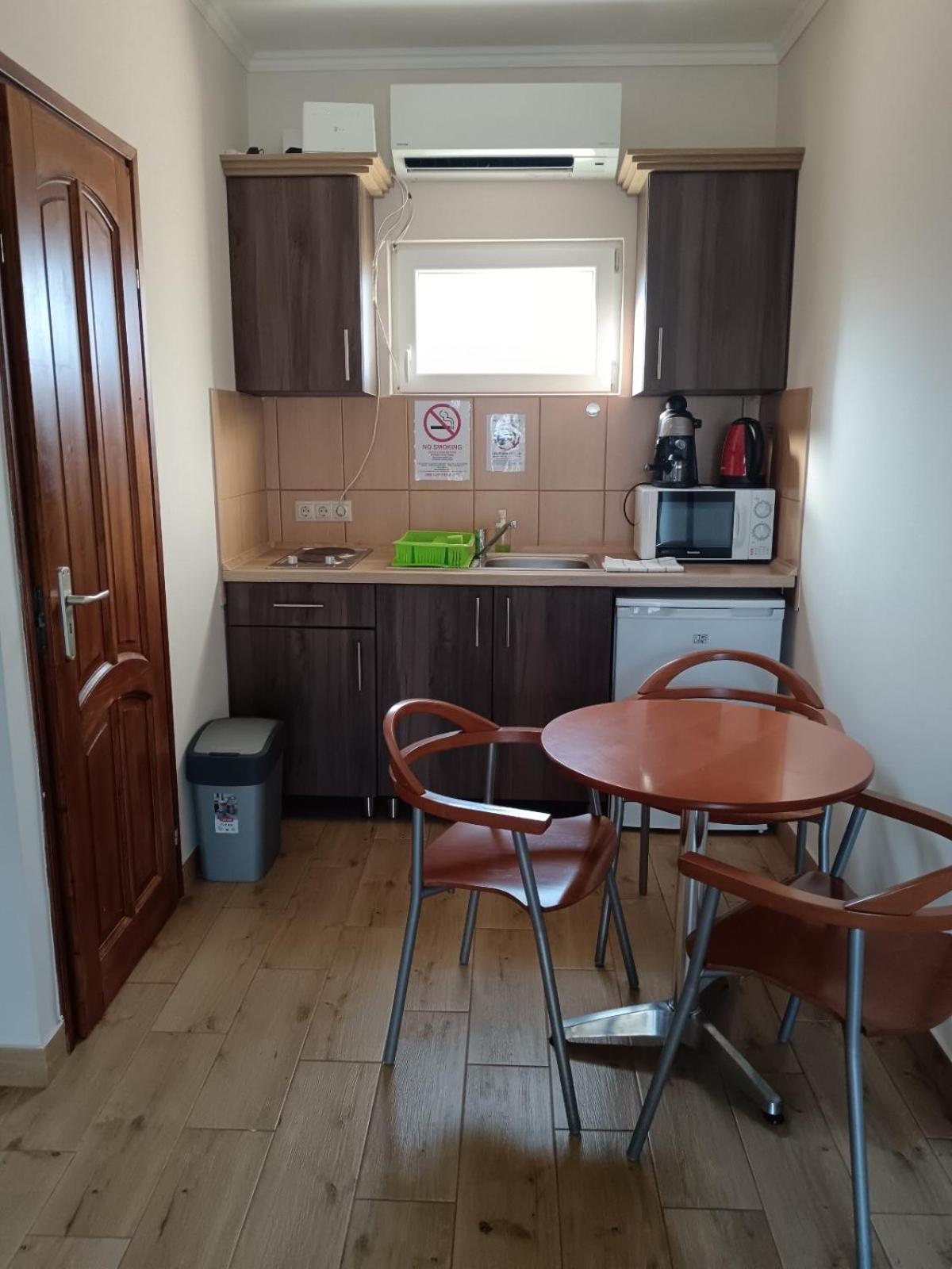 Sunny Home Apartment Ház