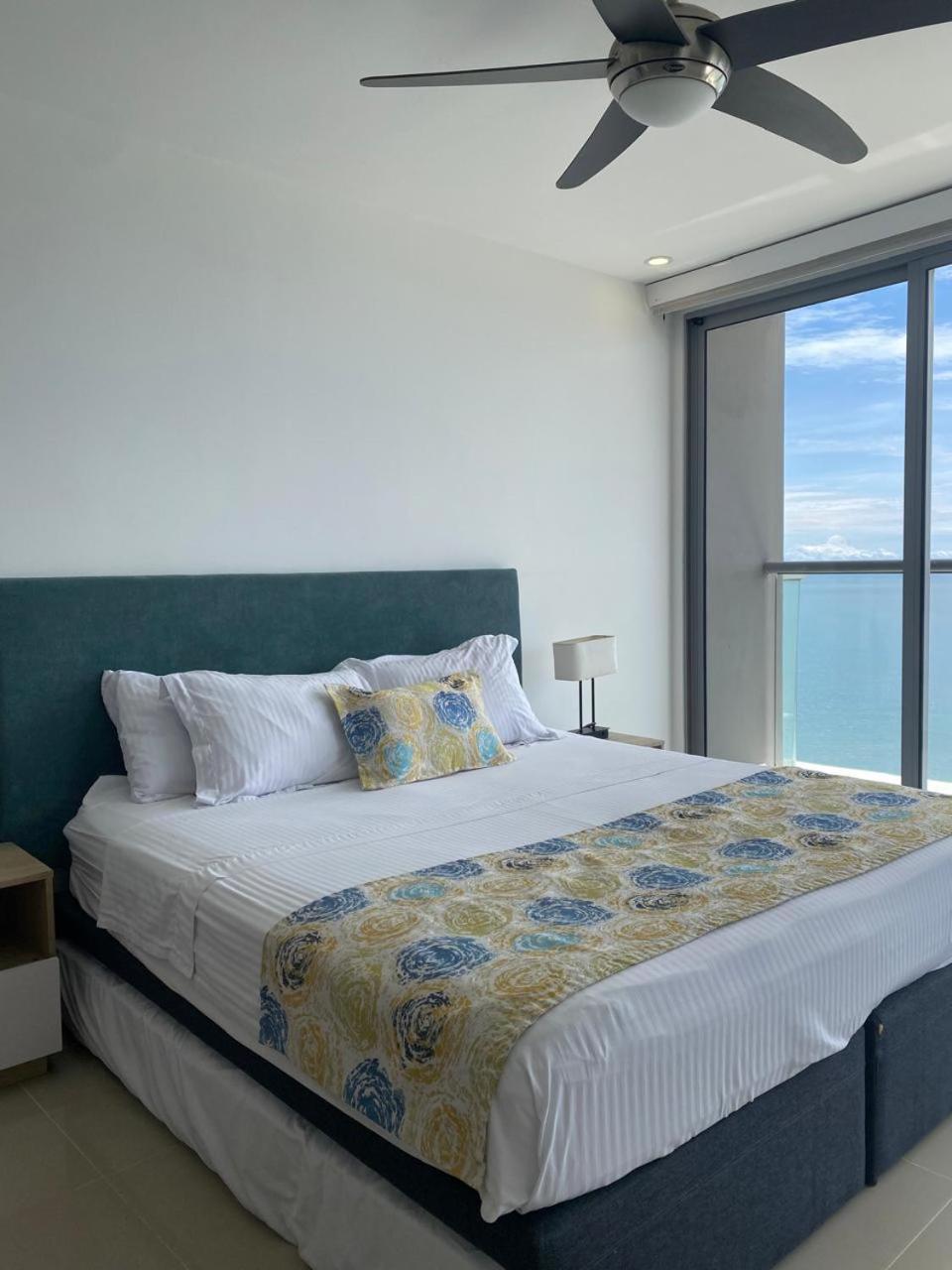 Apartamentos frente al mar en Morros City