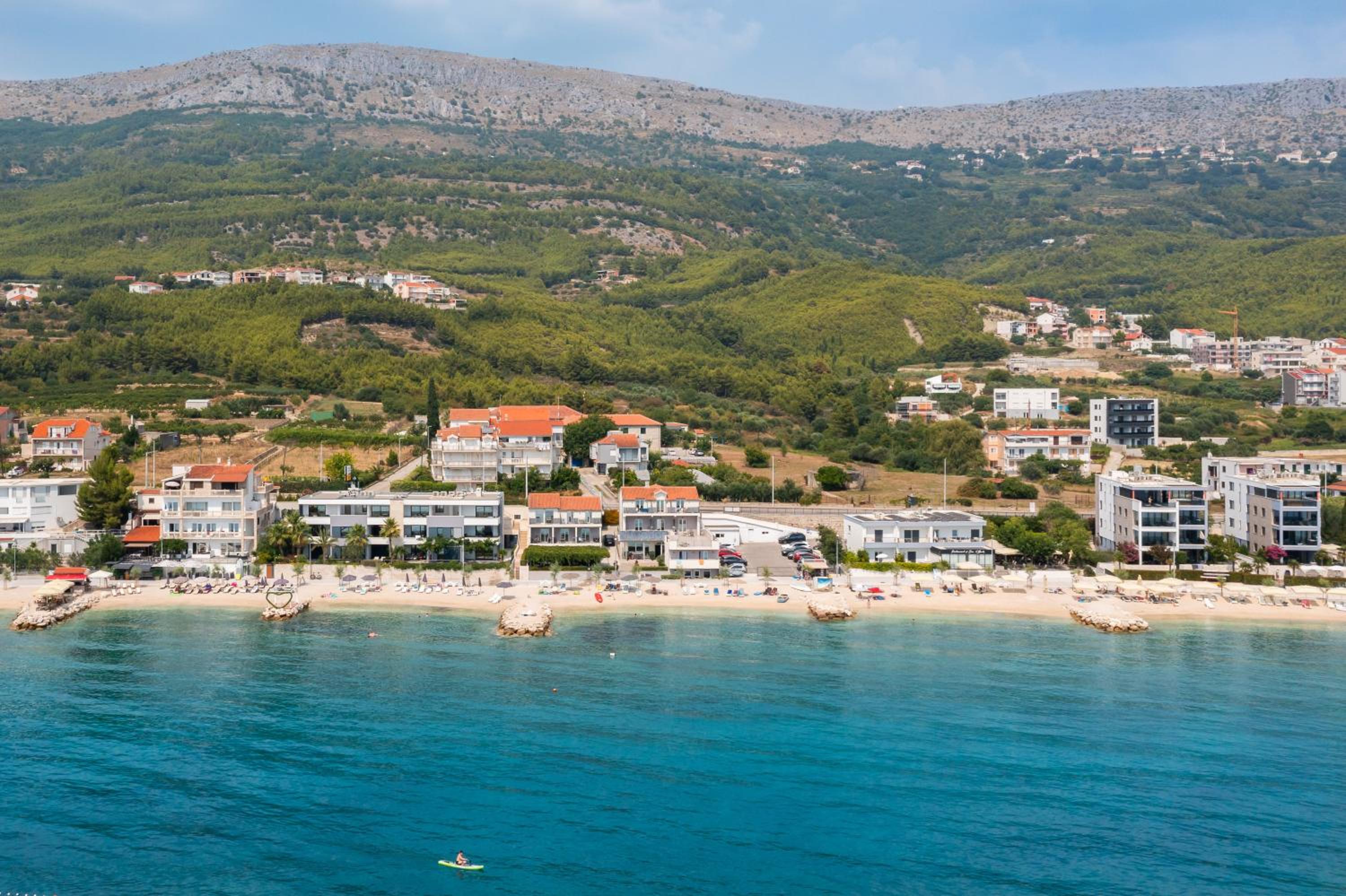 Seaside Luxury Suites