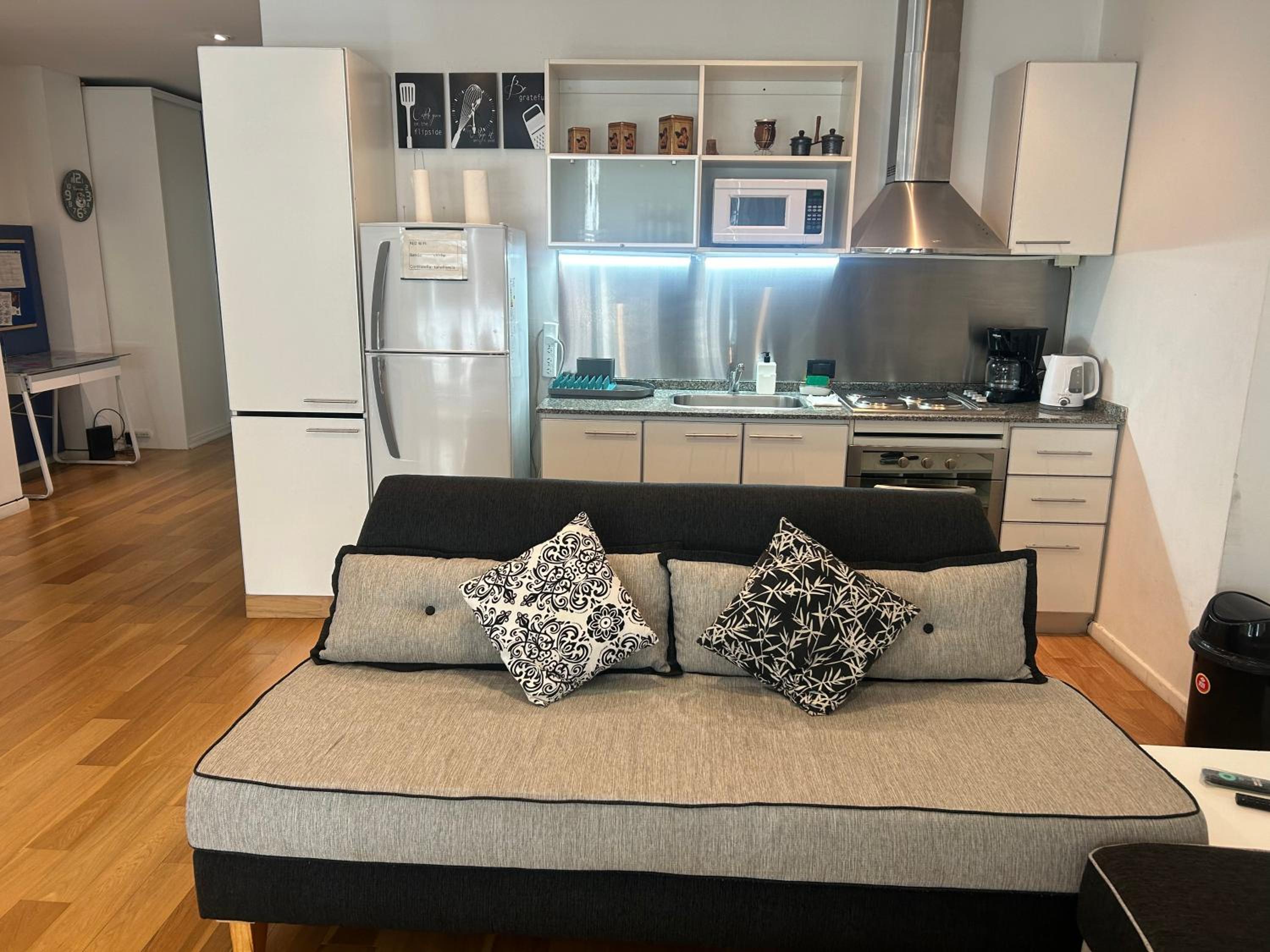 Amplio apartamento turístico San Telmo - Buenos Aires !!