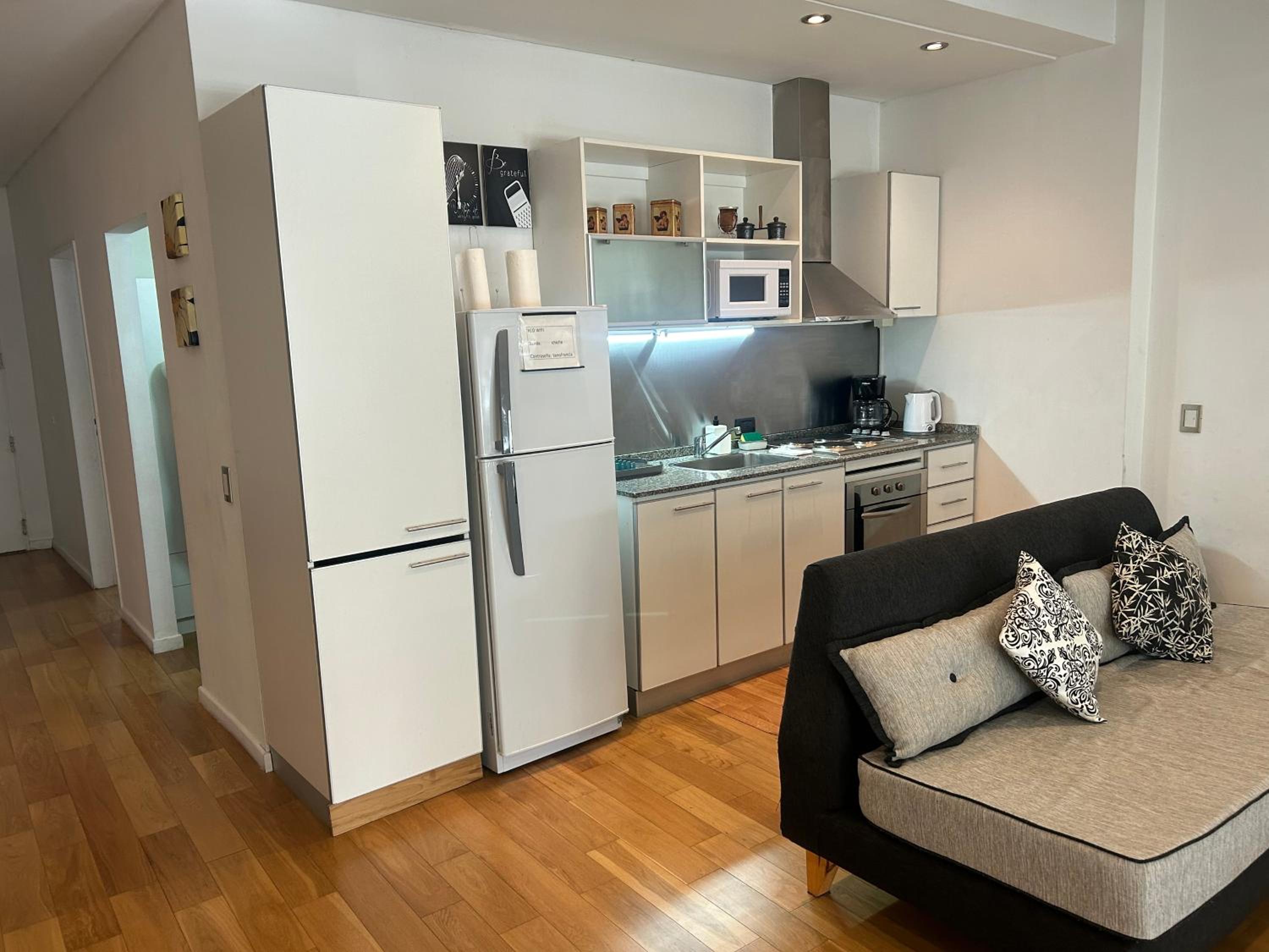 Amplio apartamento turístico San Telmo - Buenos Aires !!