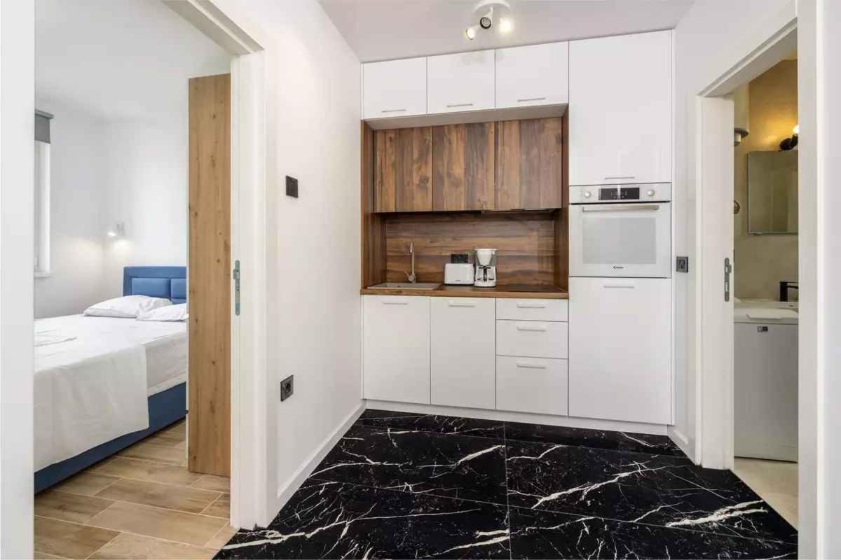 Apartments in Crikvenica 45029 view 2