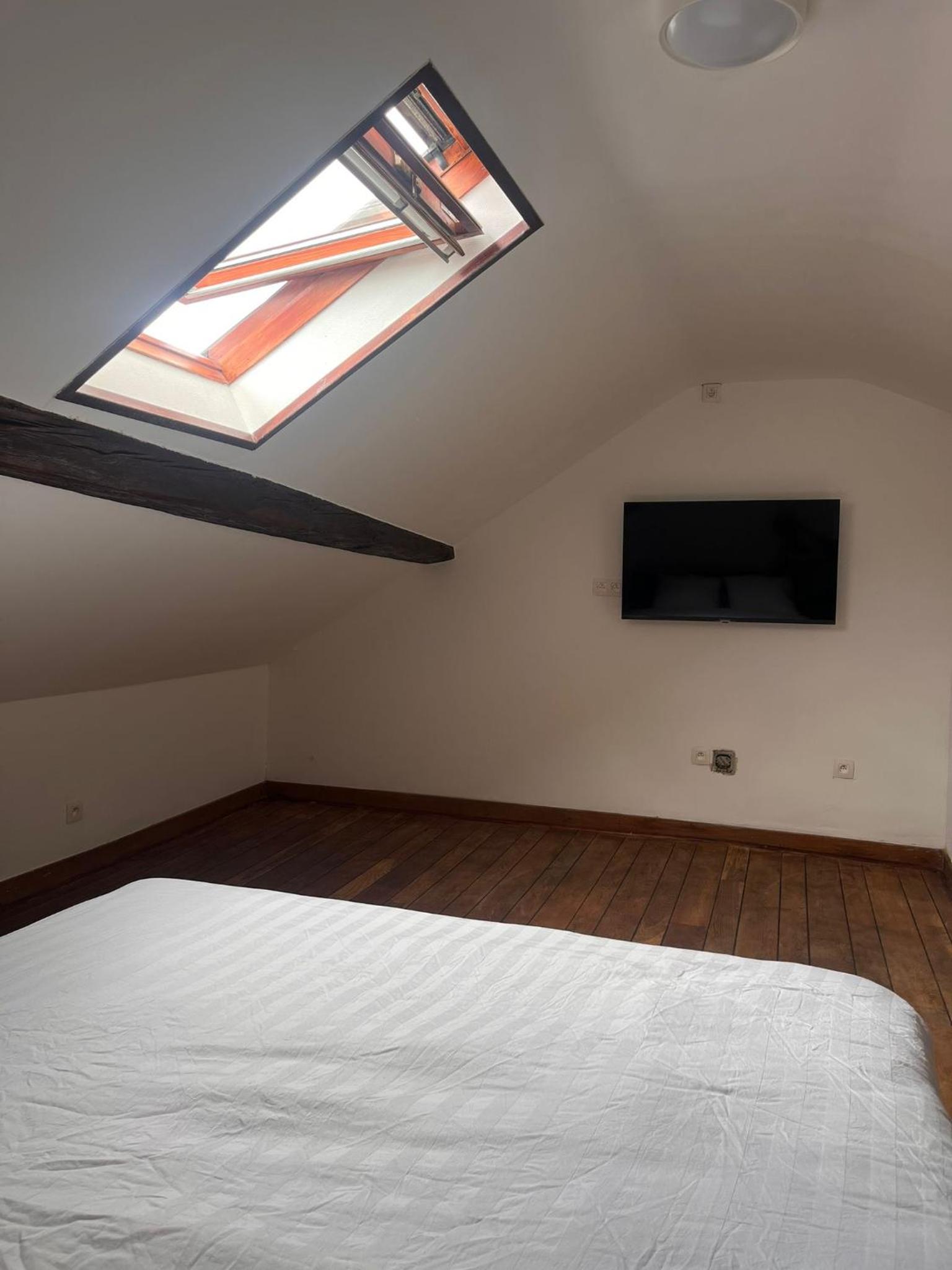 Chambre privé avec salle de bain privé