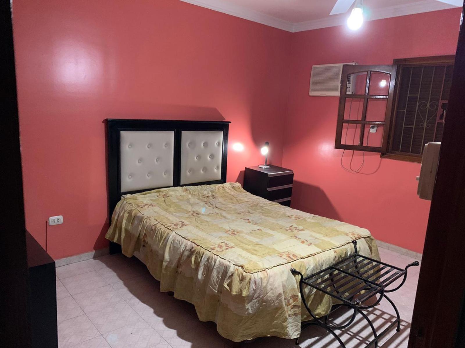 Casa para 10 personas, a minutos del nodo, del estadio y el centro