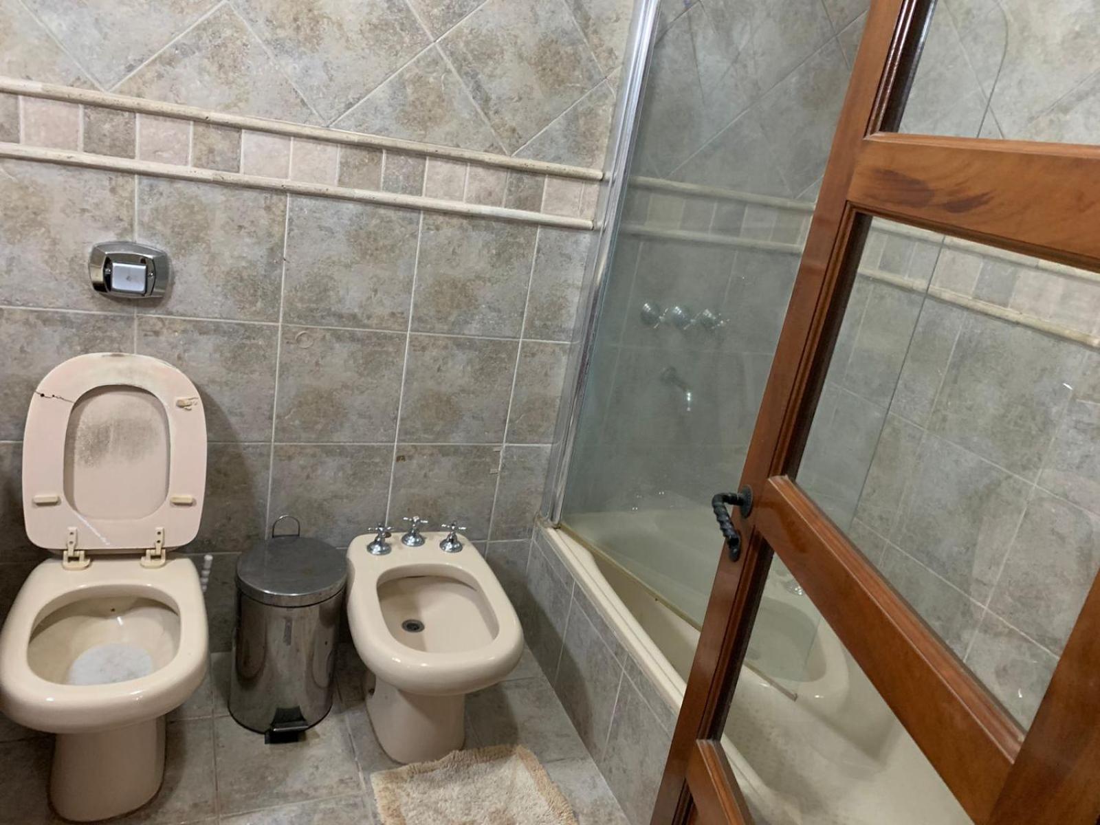 Casa para 10 personas, a minutos del nodo, del estadio y el centro