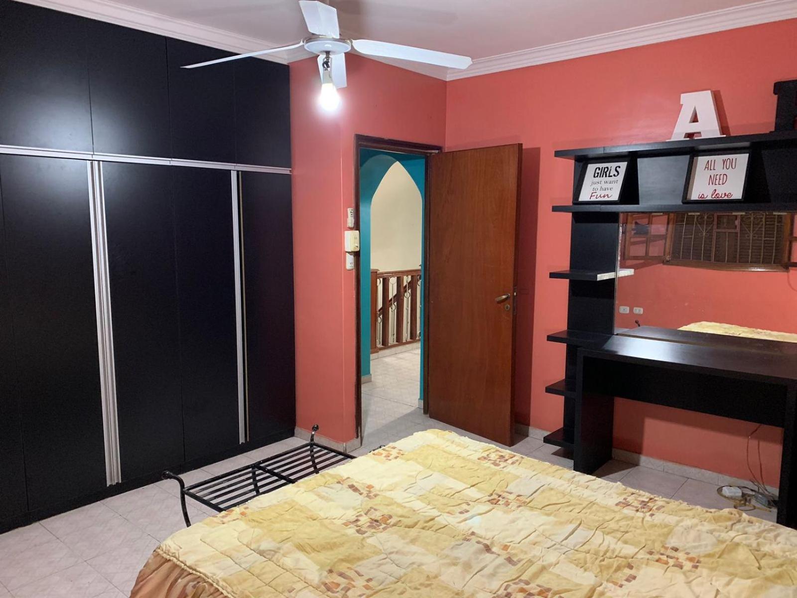 Casa para 10 personas, a minutos del nodo, del estadio y el centro