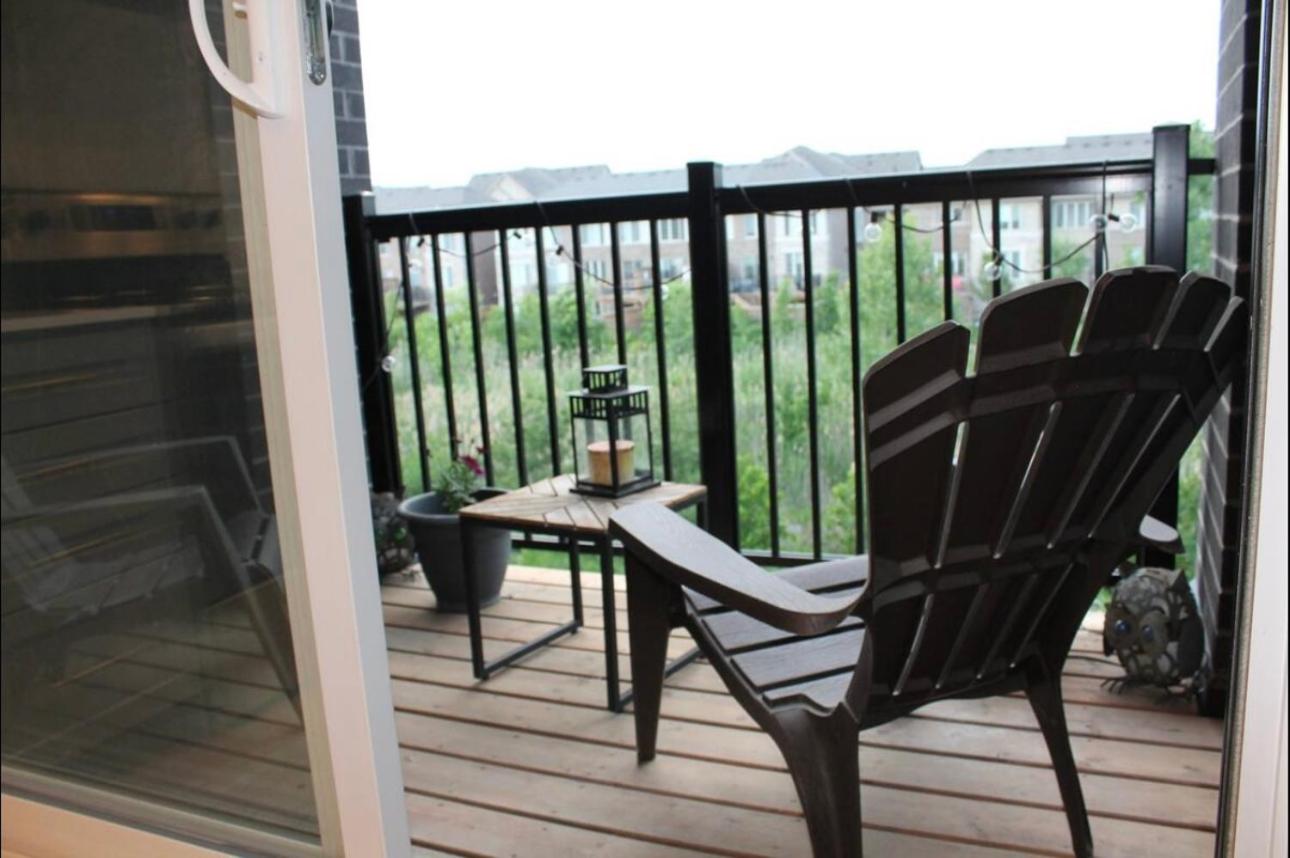 Oakville Townhouse Amazing Rooftop