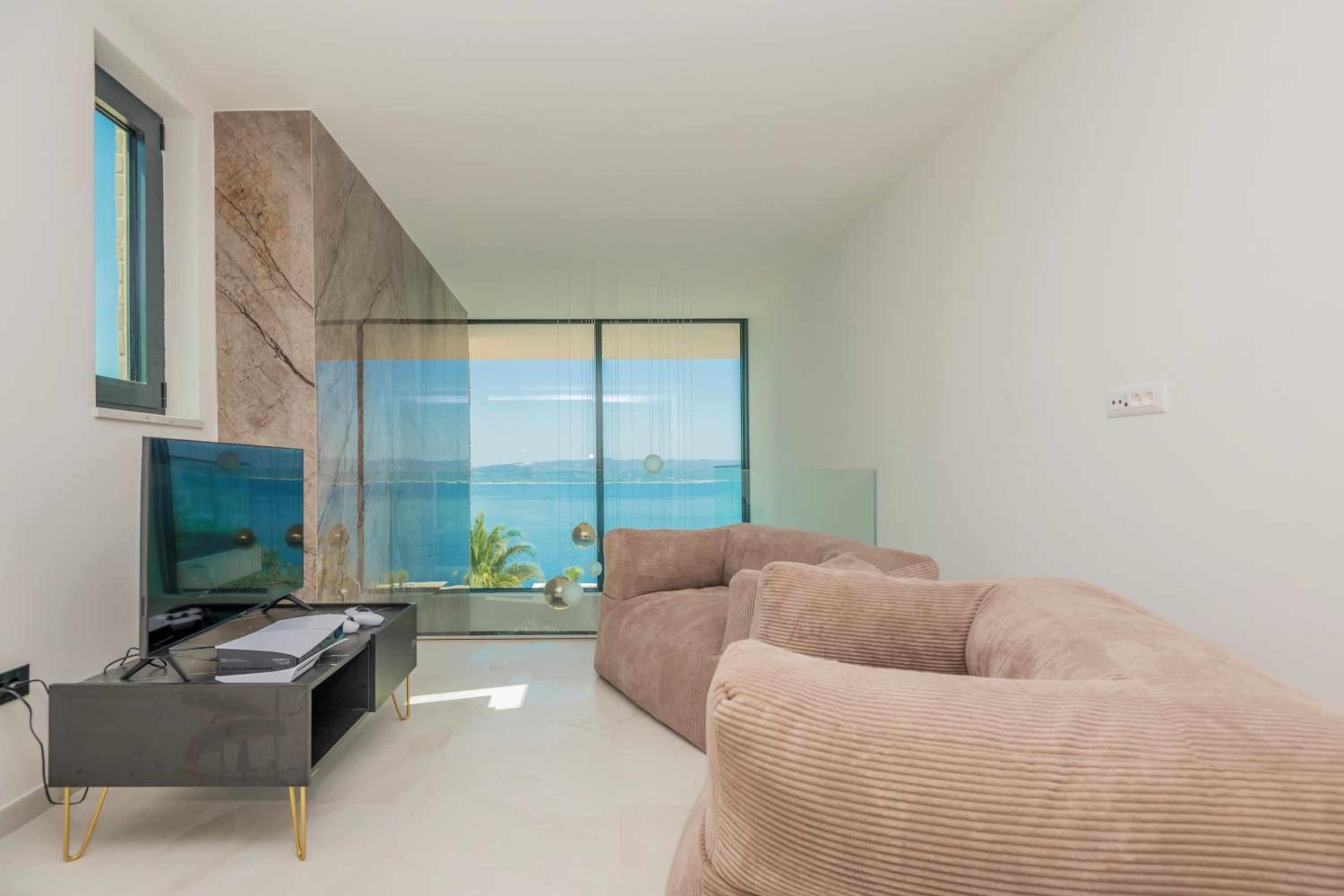 Luxury Villa Hedonia